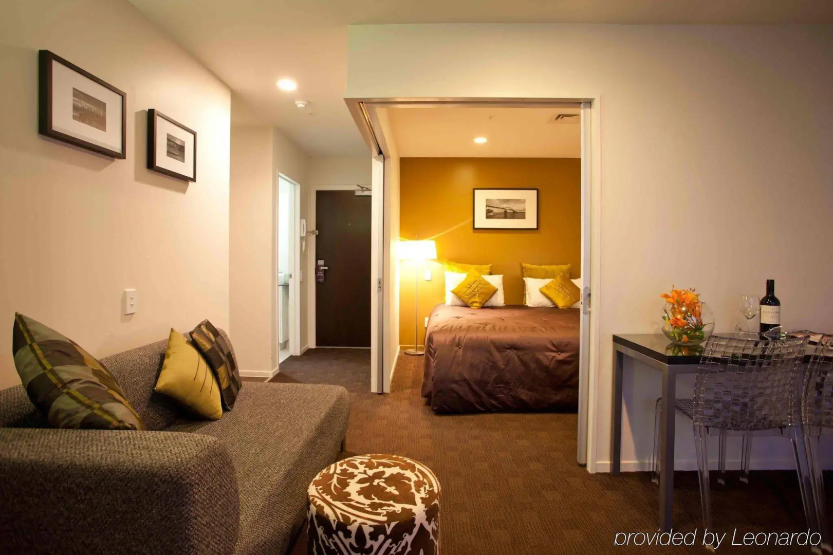 The Quadrant Hotel & Suites