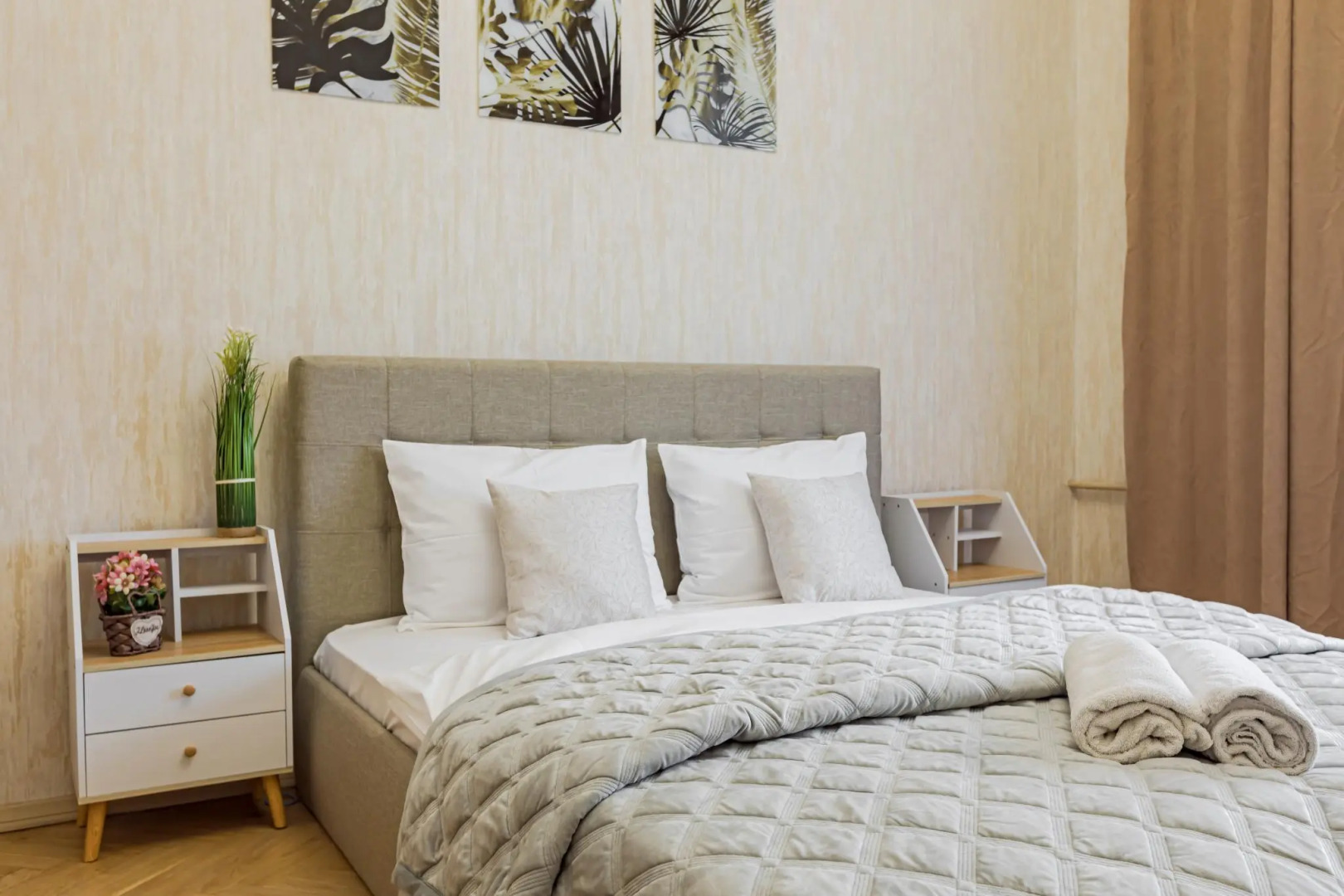 Апартаменты на проспекте Независимости 13