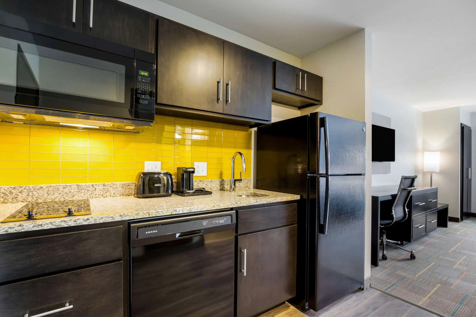 MainStay Suites Winfield-Teays Valley