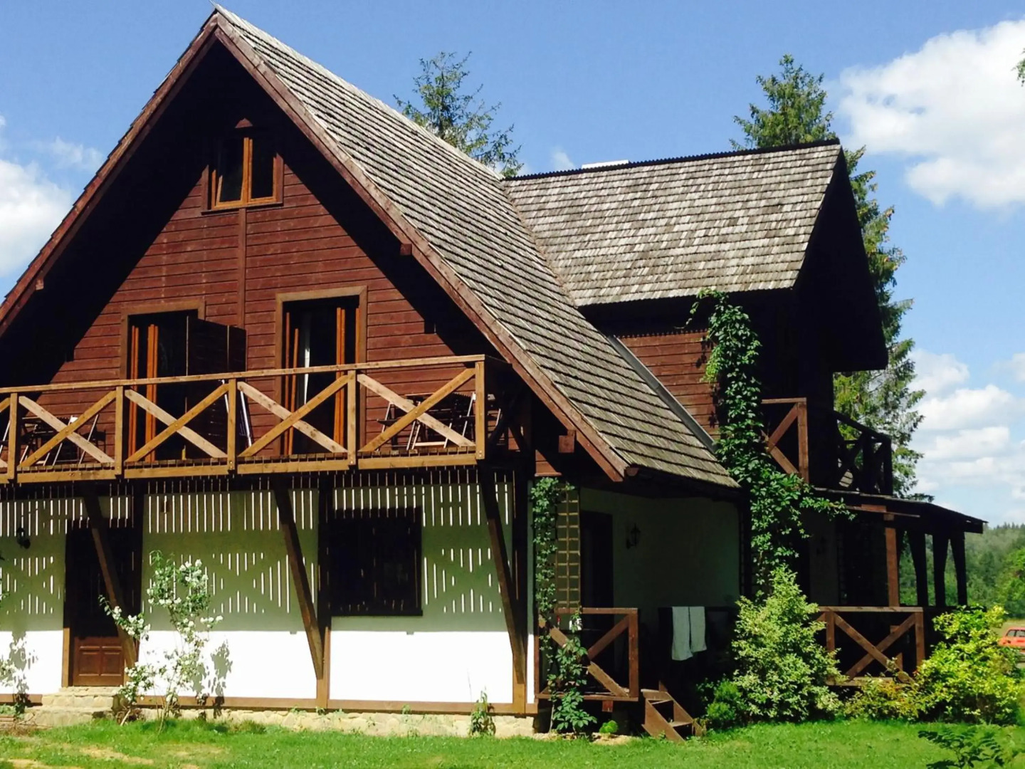 Modryna - Modrzewiowy Dom