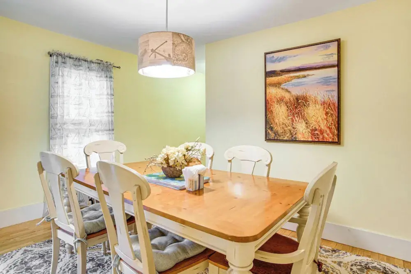 < Half-mi to Shore: Harwich Port Beach House