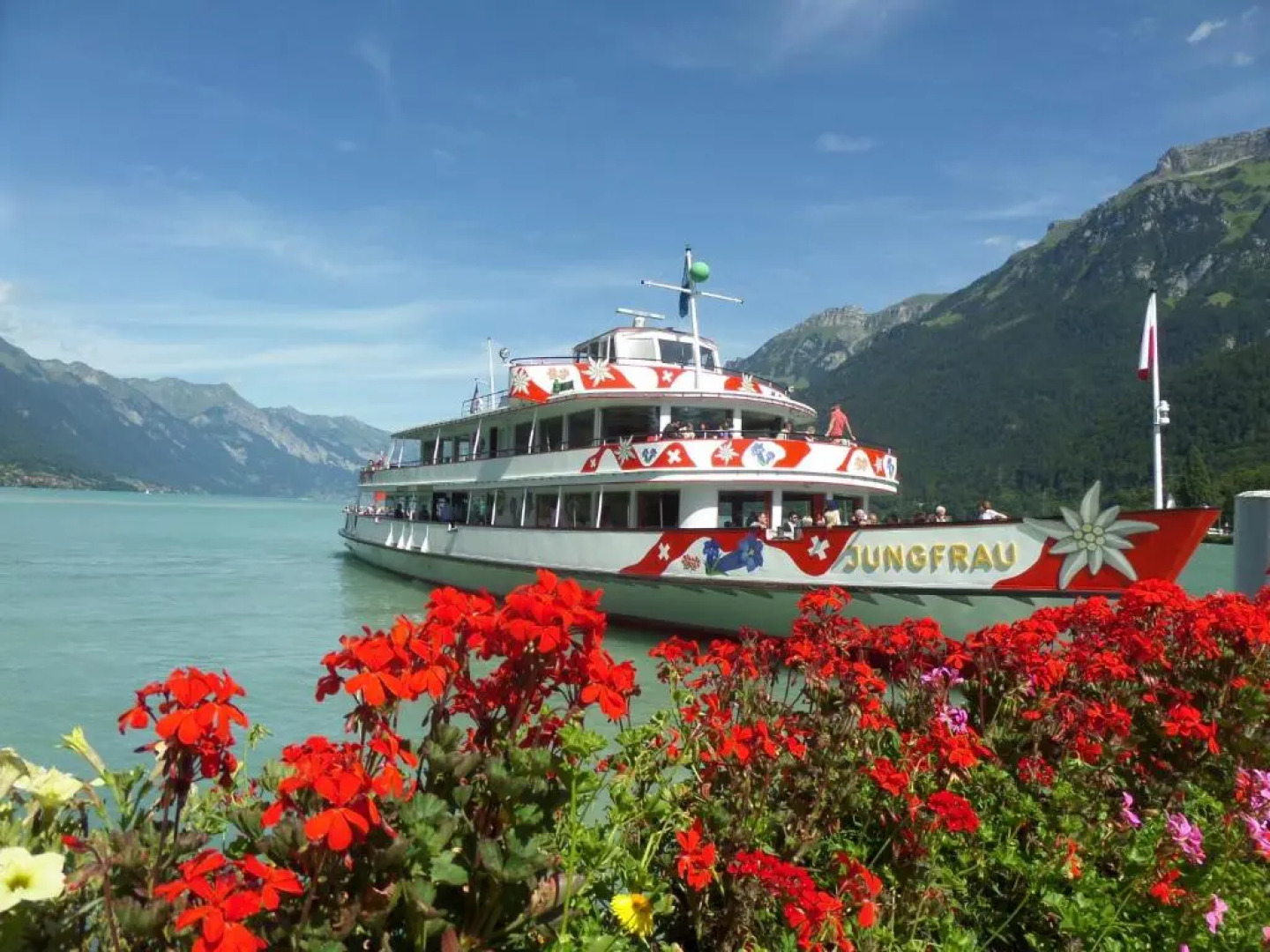 Altogold Swiss Holidays At Manor Farm 5*