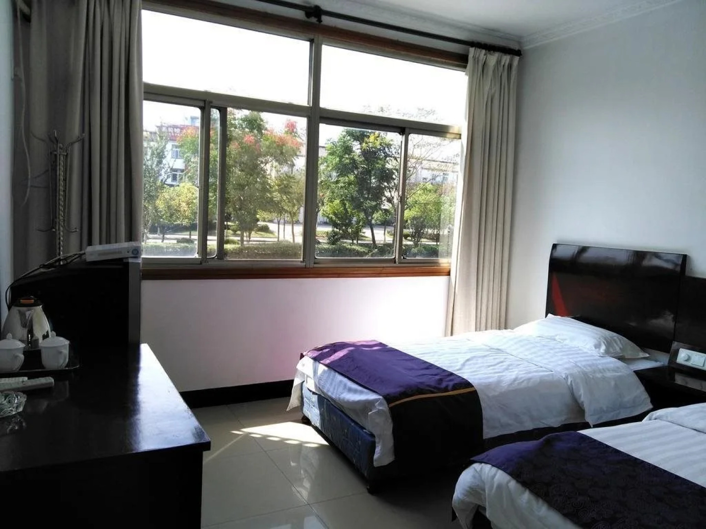 Jiu Hua Mountain Zhong Hua Ge Inn