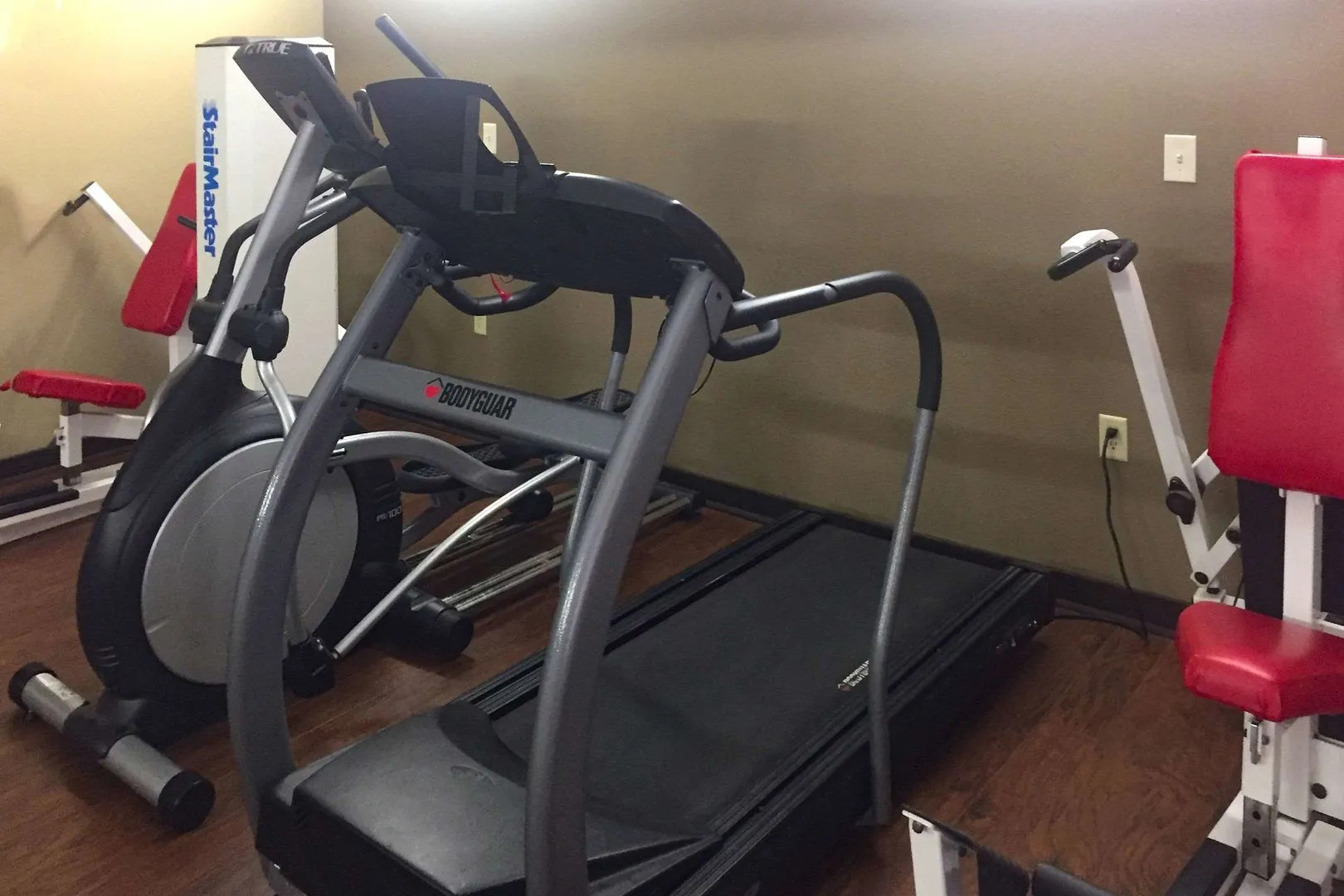 Grain Valley Inn - Kansas City