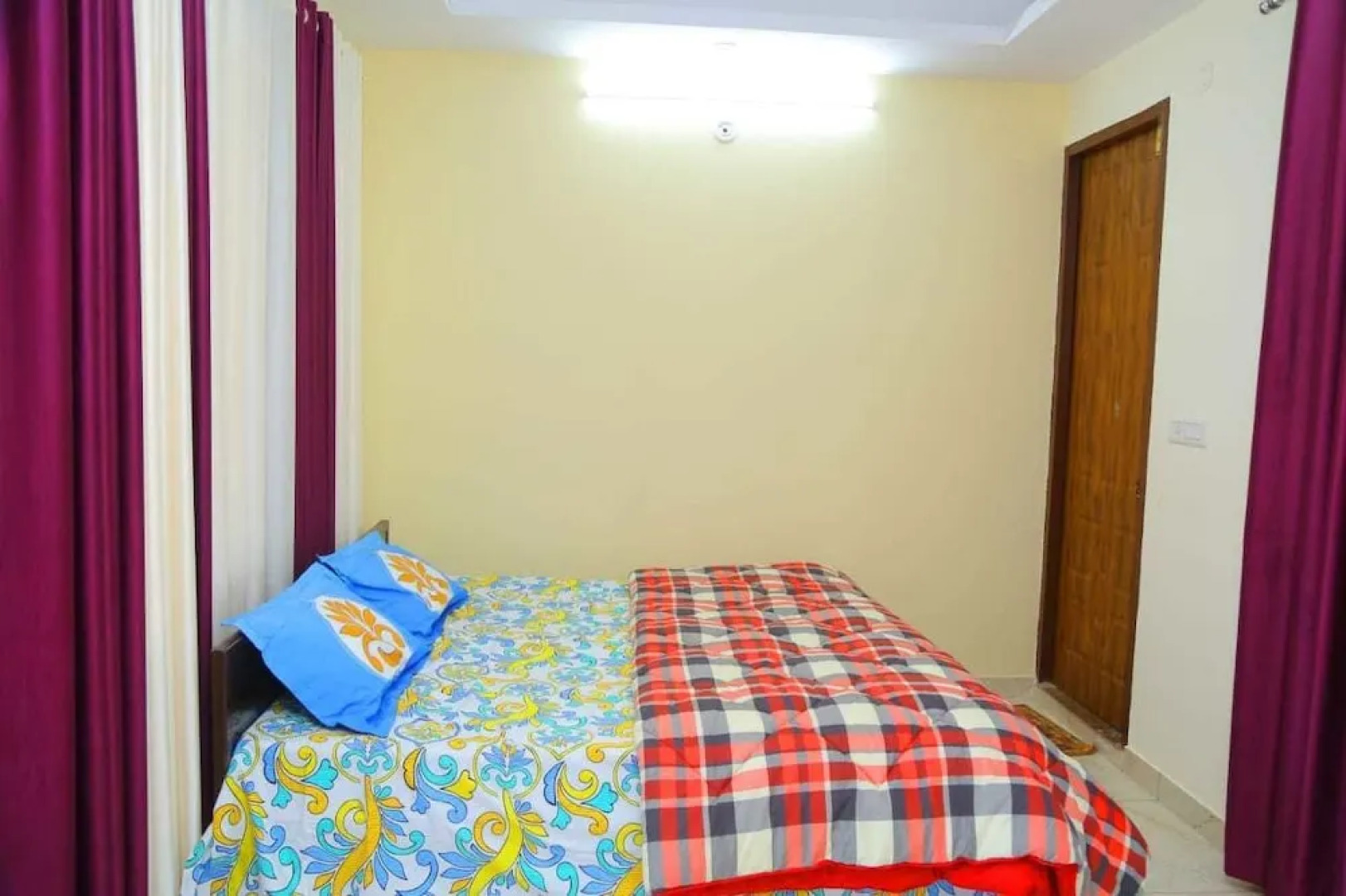 Fully Equipped Apartment with Hill View