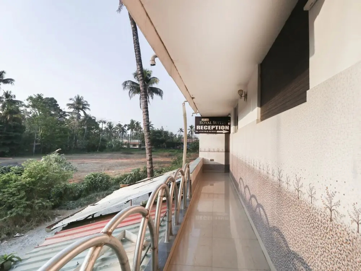 OYO 61270 313s Royal Suites