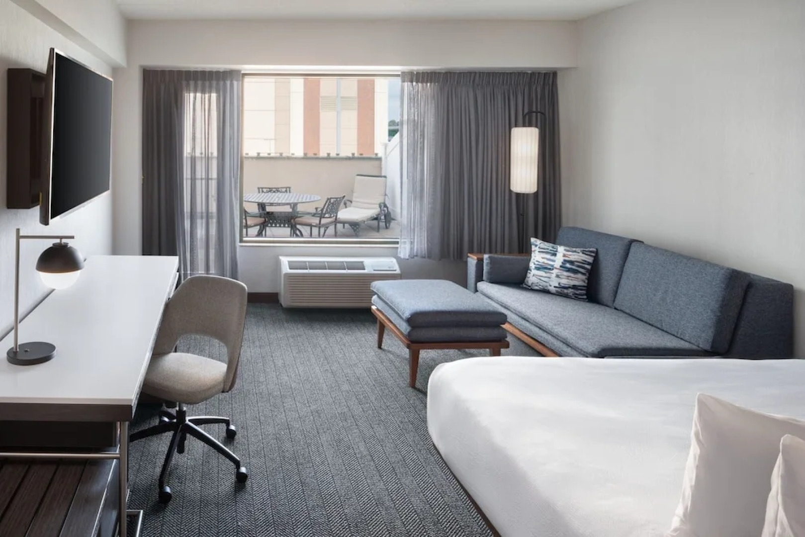 Courtyard Stamford Downtown