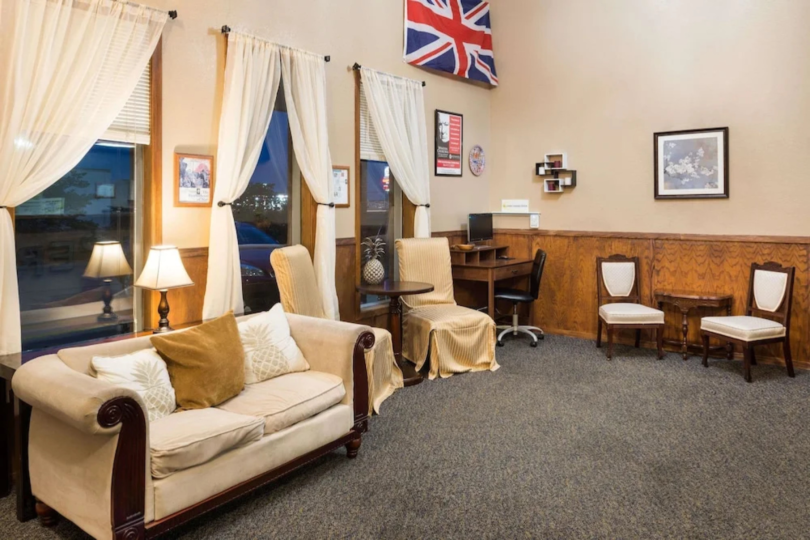 Capital O Amerihost Inn and Suites Kingdom City Hwy 54 MO