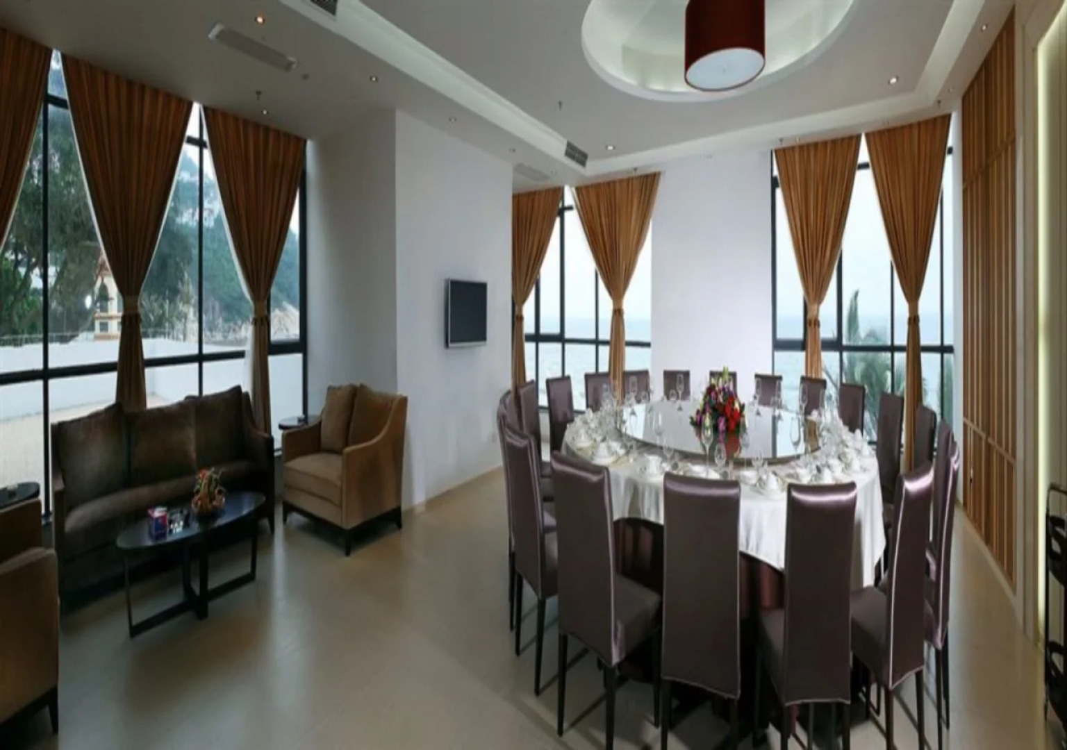 Shenzhen Xichong Yuerongwan Workers Resort