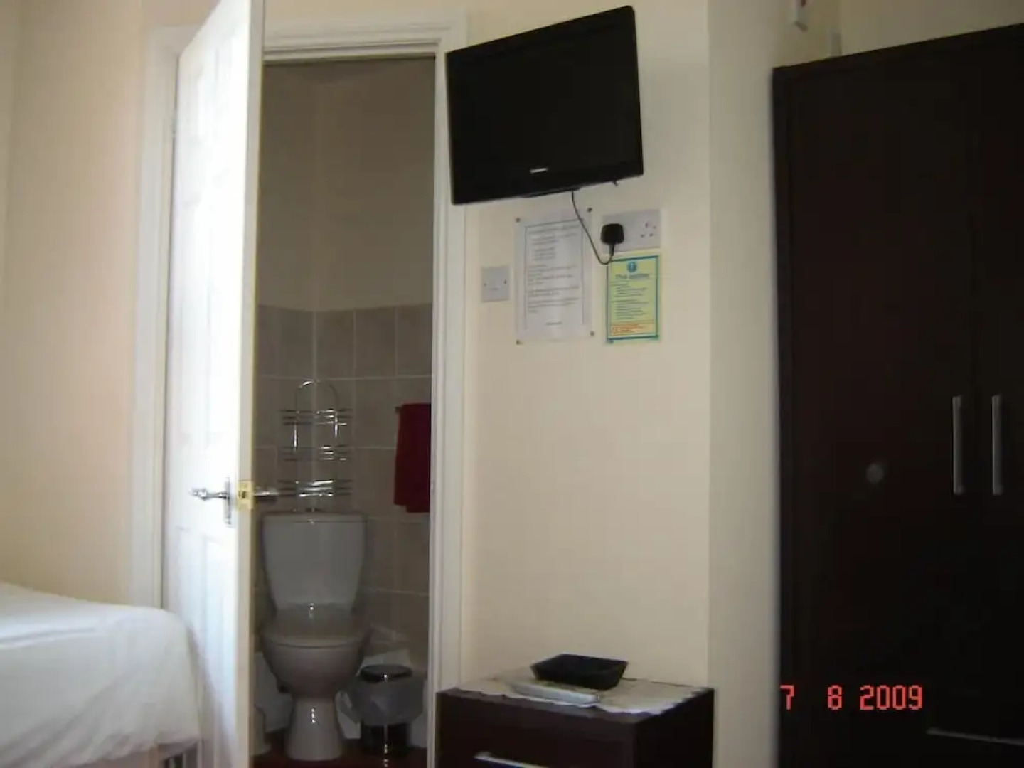 White House View Guest House