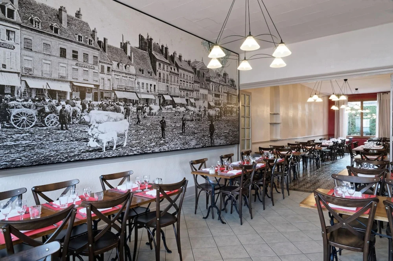 Appartements Pied à Terre, haut standing avec cuisine équipée et terrasse / Groupe HRM