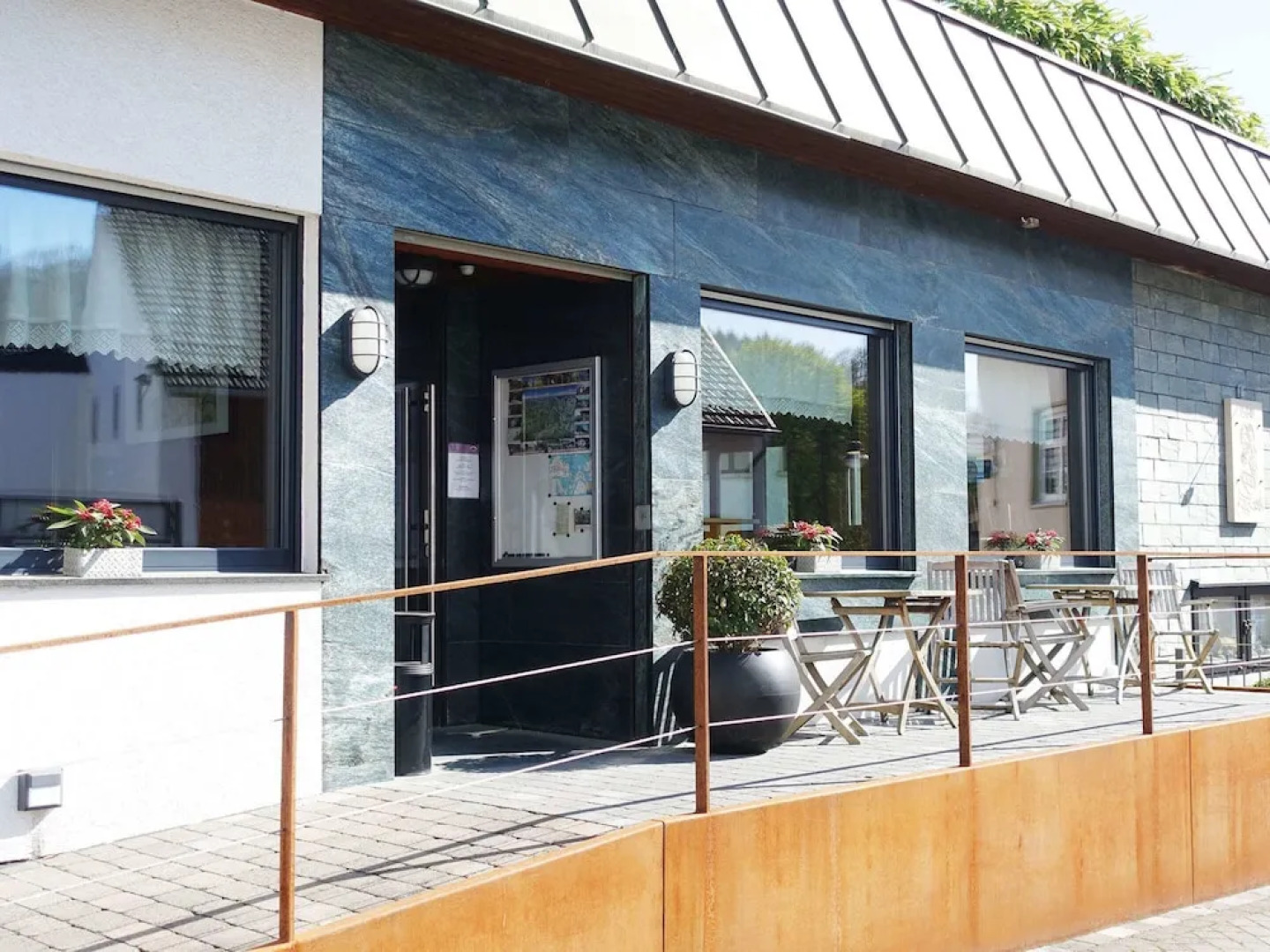 Apartment With Balcony Near the Luxembourg Border