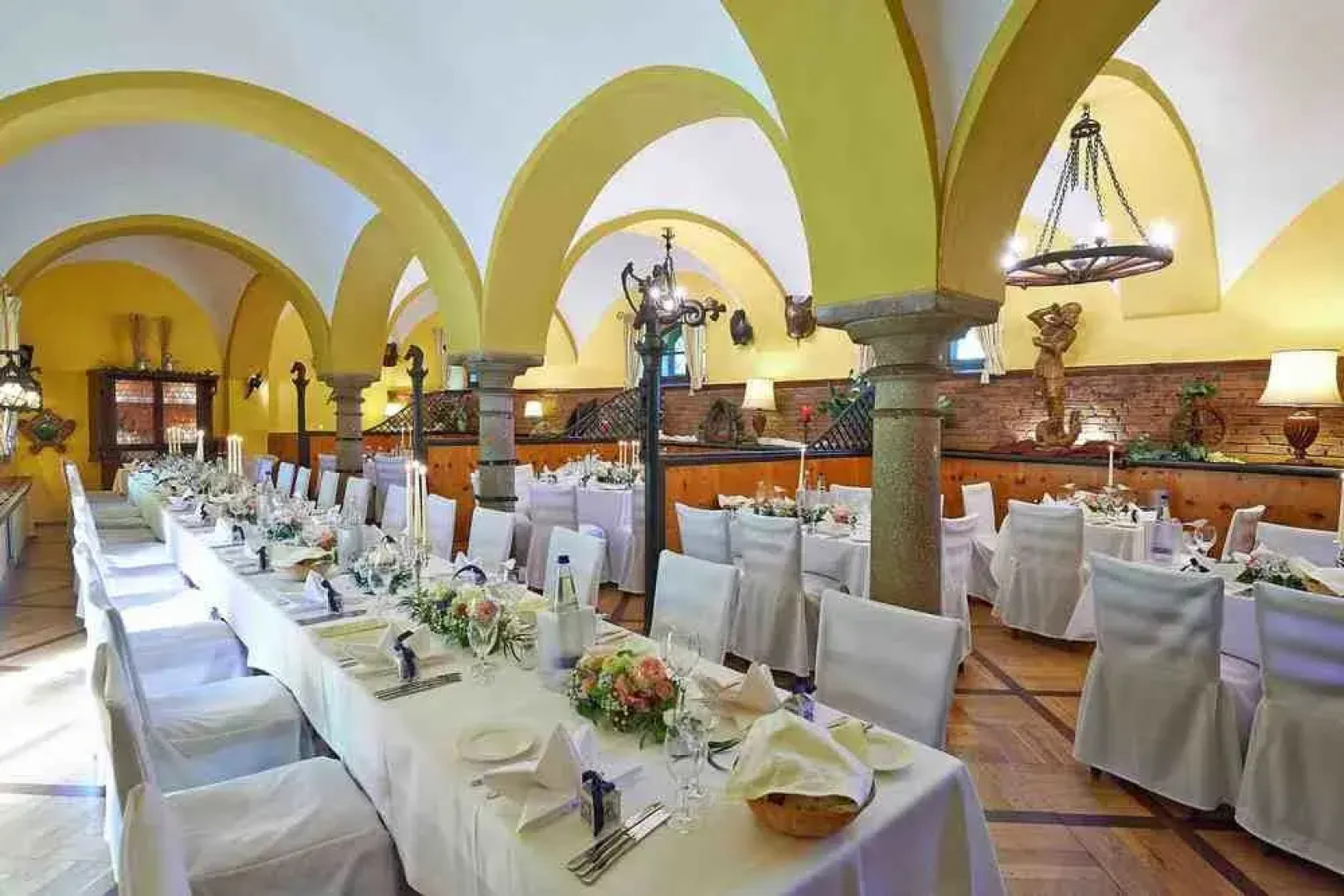 Schlosshotel Burgstall