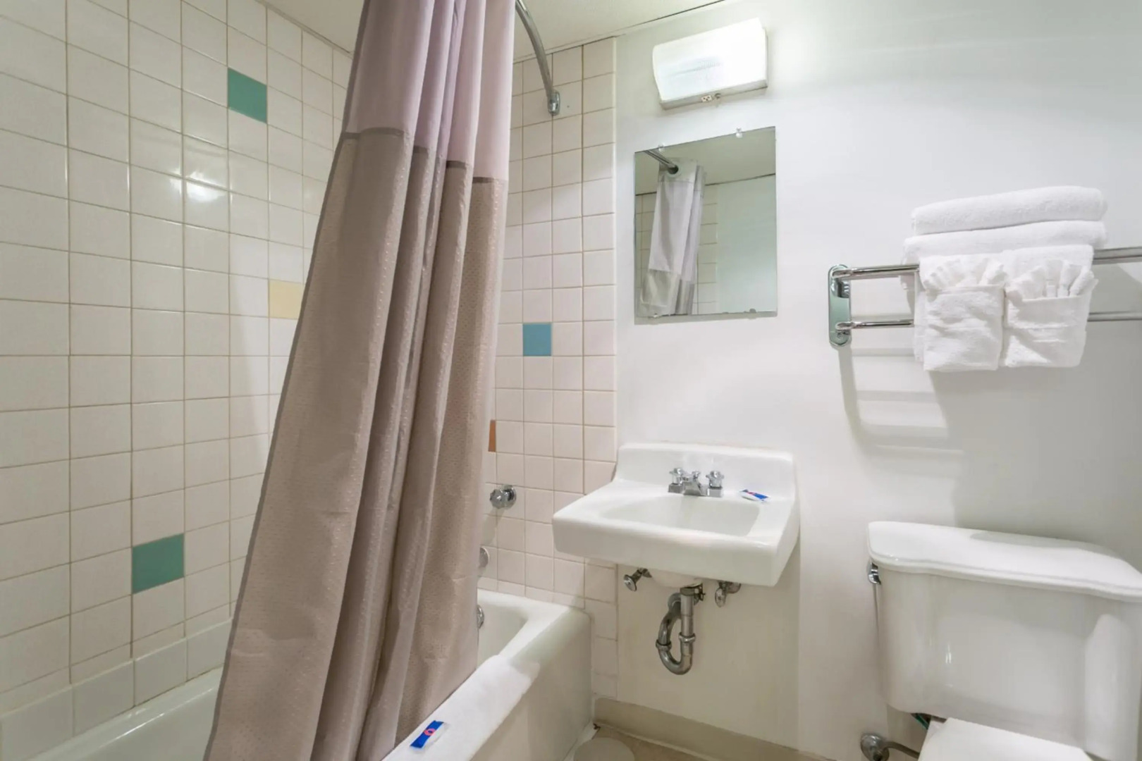 Motel 6 Butte, MT - Historic City Center