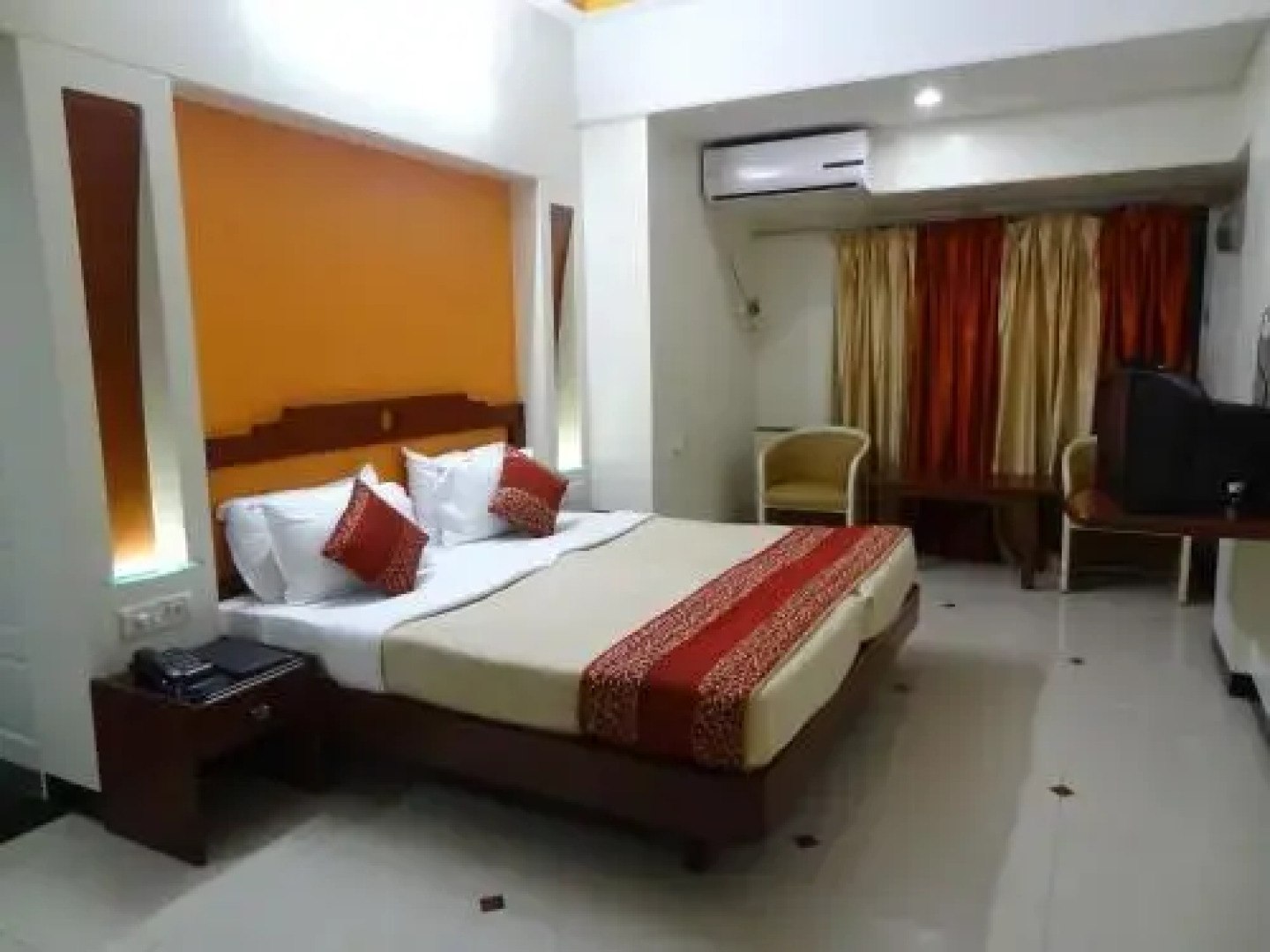 Hotel Ayodhya