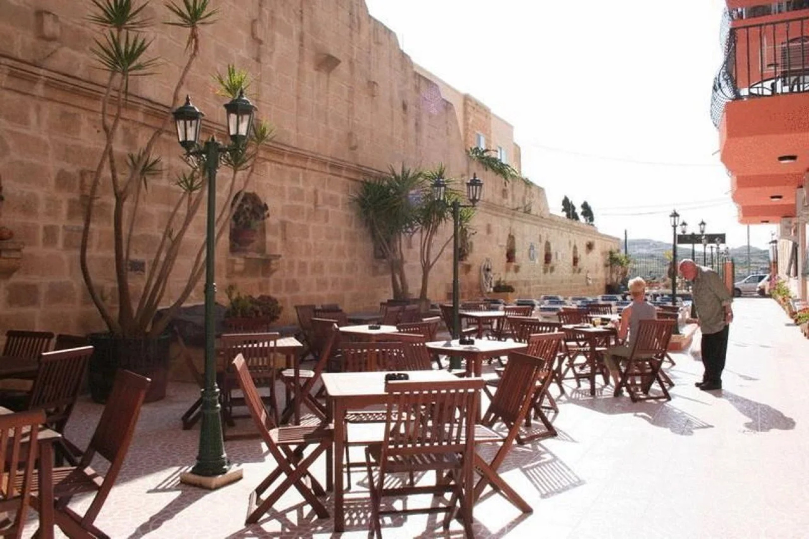 White Dolphin Complex Hotel