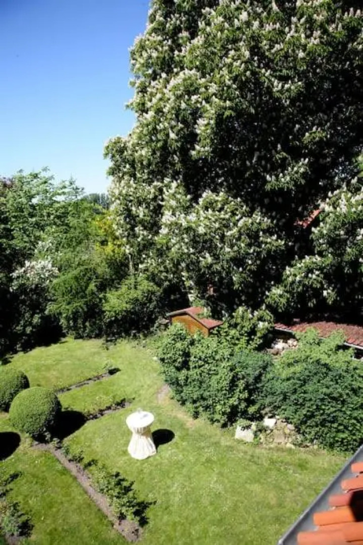 ZI Rosina mit Burggartenblick