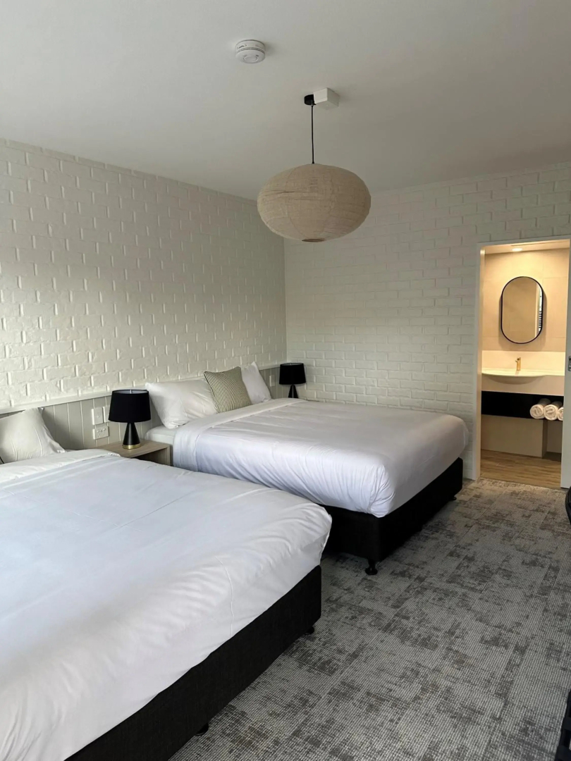 Shamrock Hotel Motel