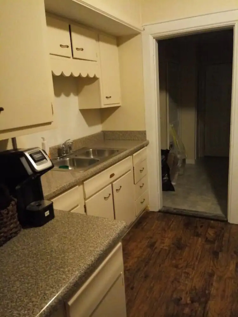 King and 2 Queens 55 Smart tv