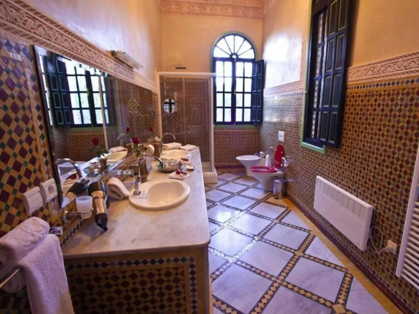 L Mansion Guest Palace