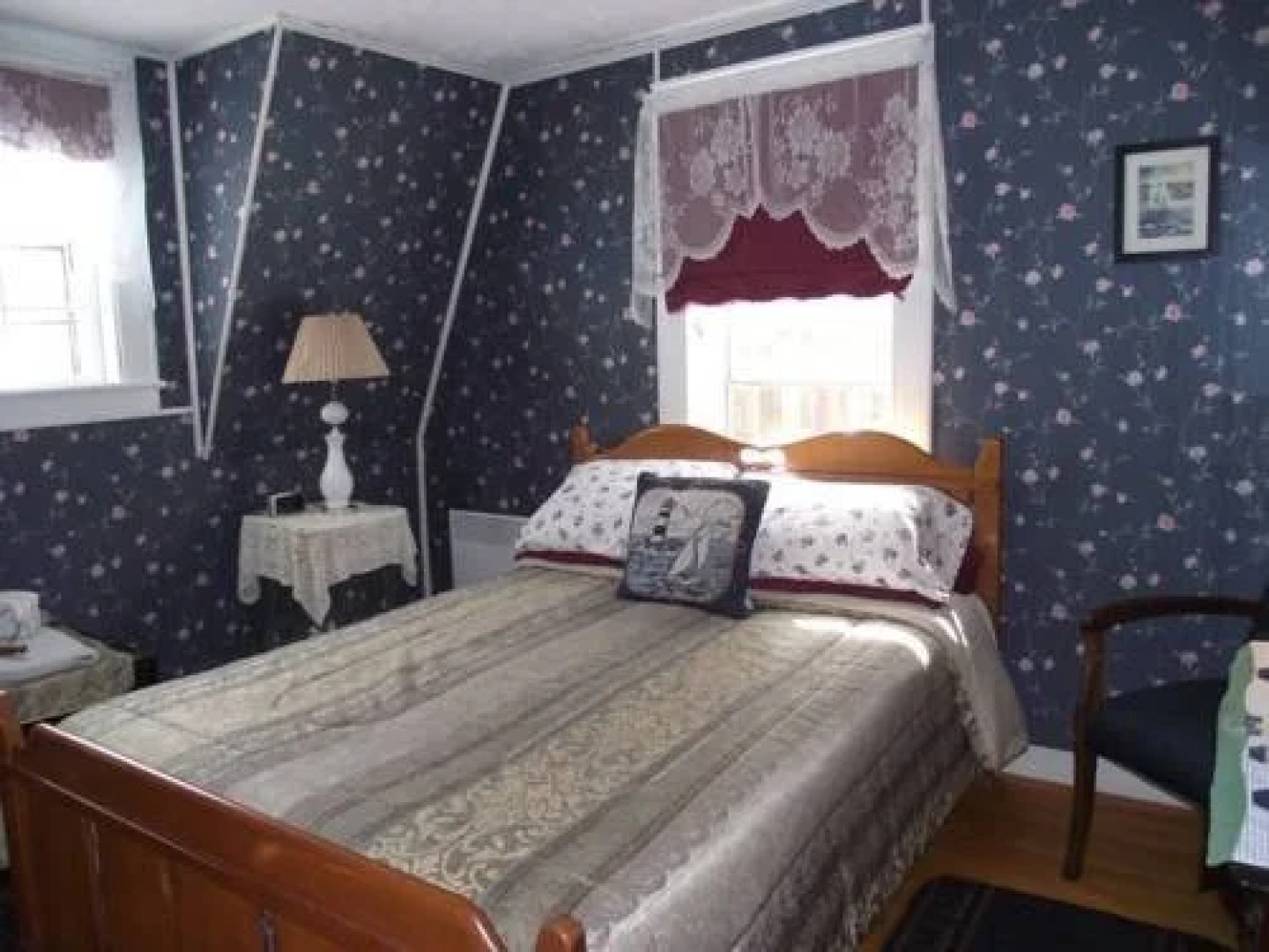 Water Street Lighthouse Bed And Breakfast