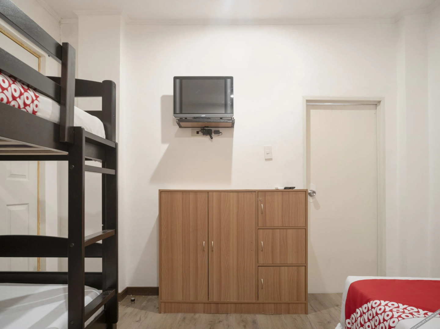 Vines Ape Nap Hostel by OYO Rooms