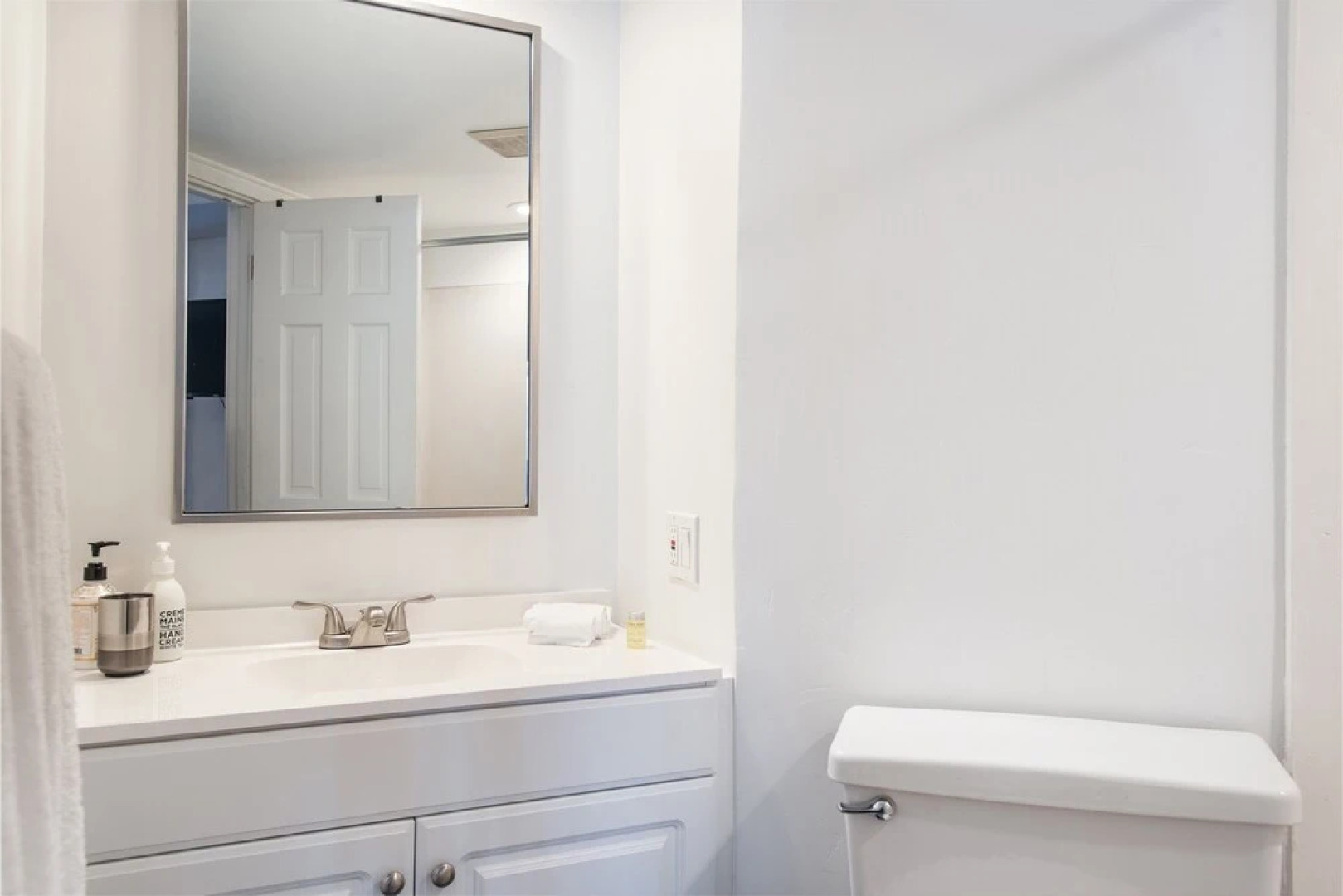 37 Mountain Laurel Drive Studio W/Yard Home