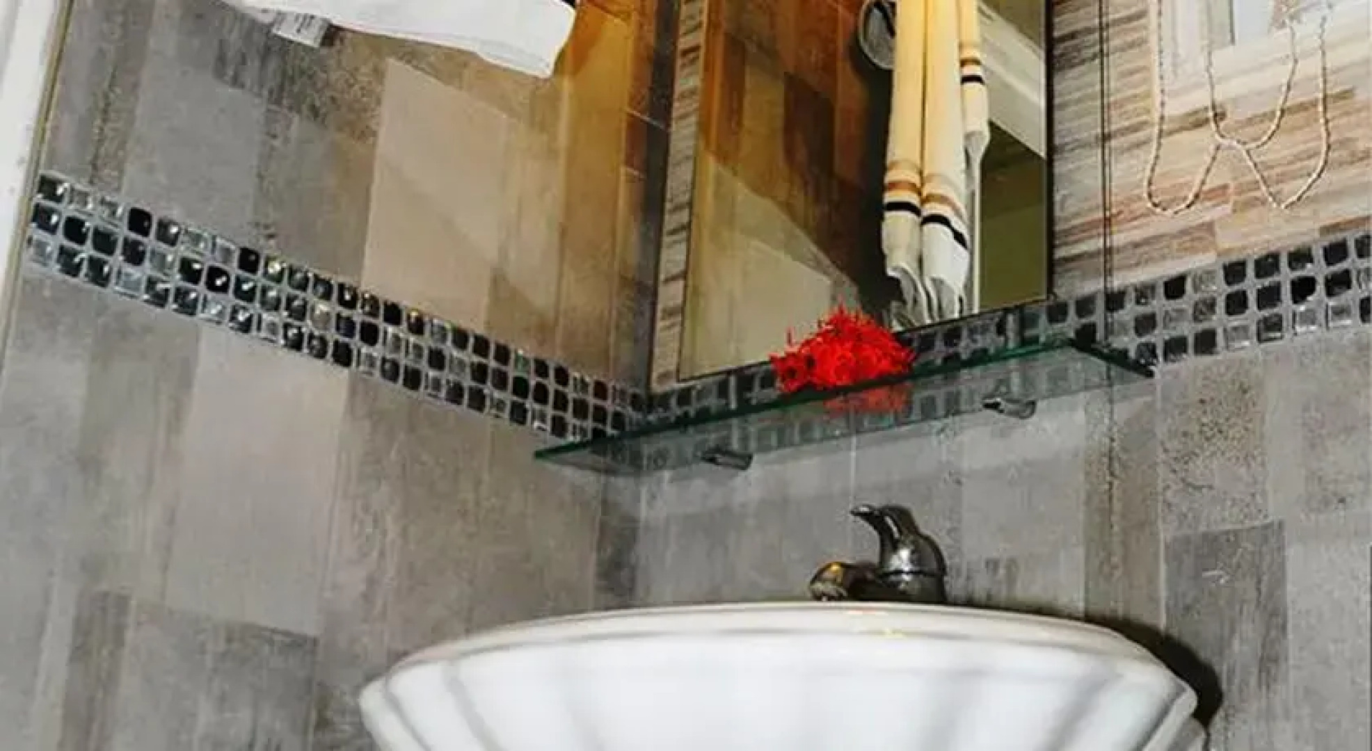 Villa Patiently Waiting