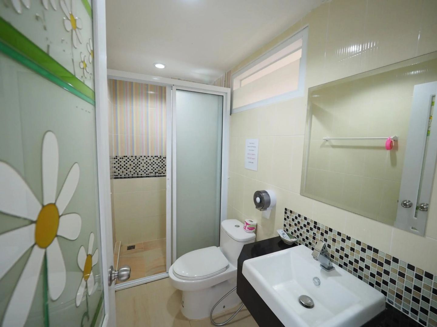 Lanta Fevrier Resort