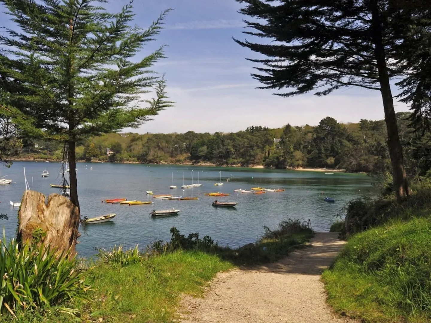 Scenic Villa in Moelan sur mer With Sauna