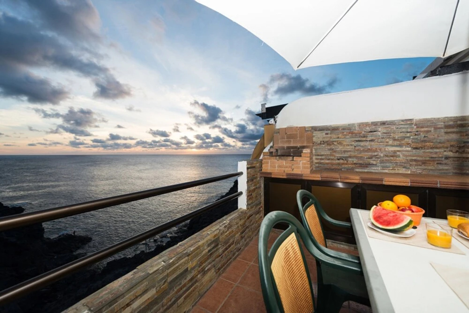 Apartment 50 Meters from the sea GC16