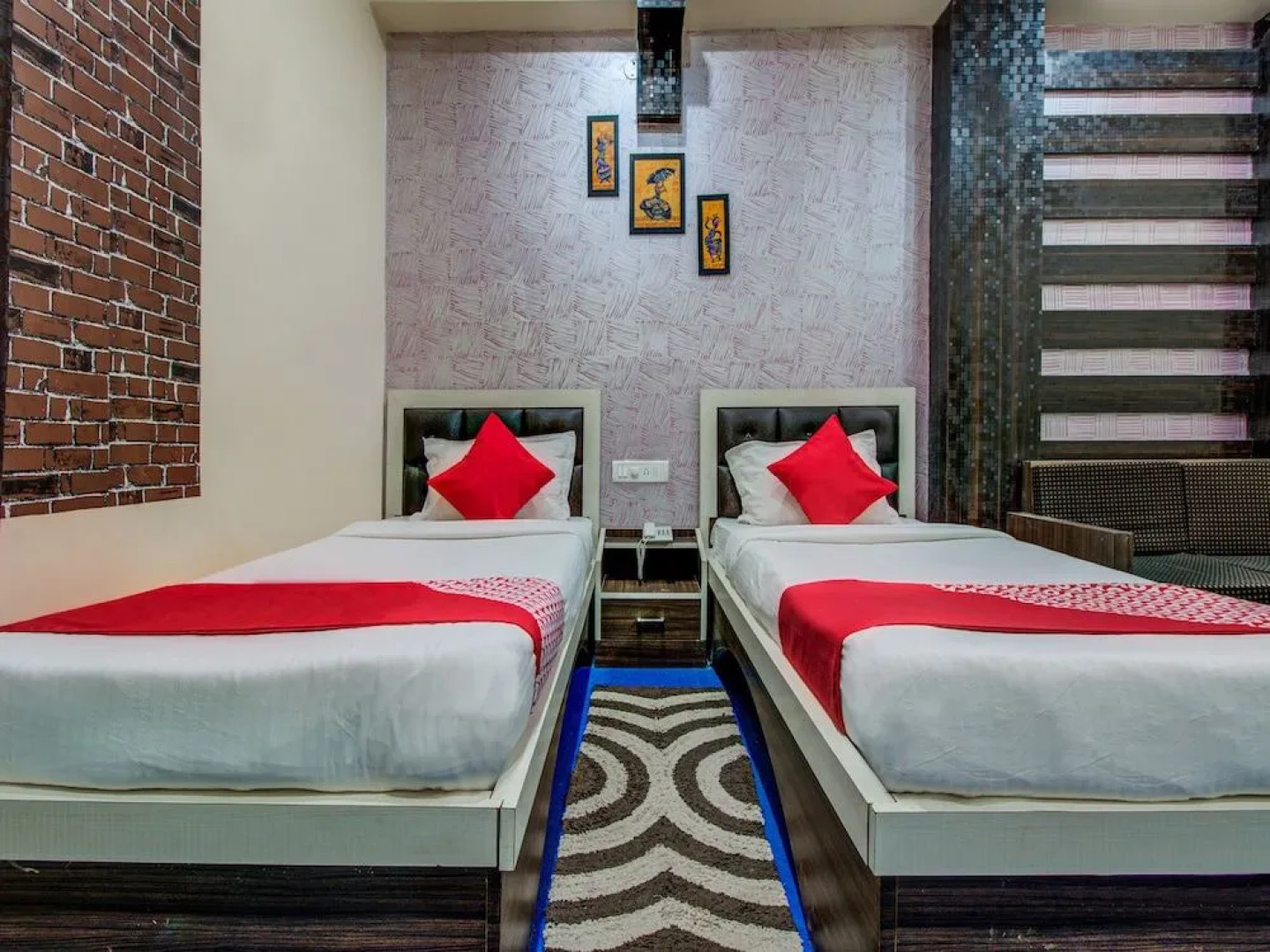 Oyo 22376 Hotel Delight