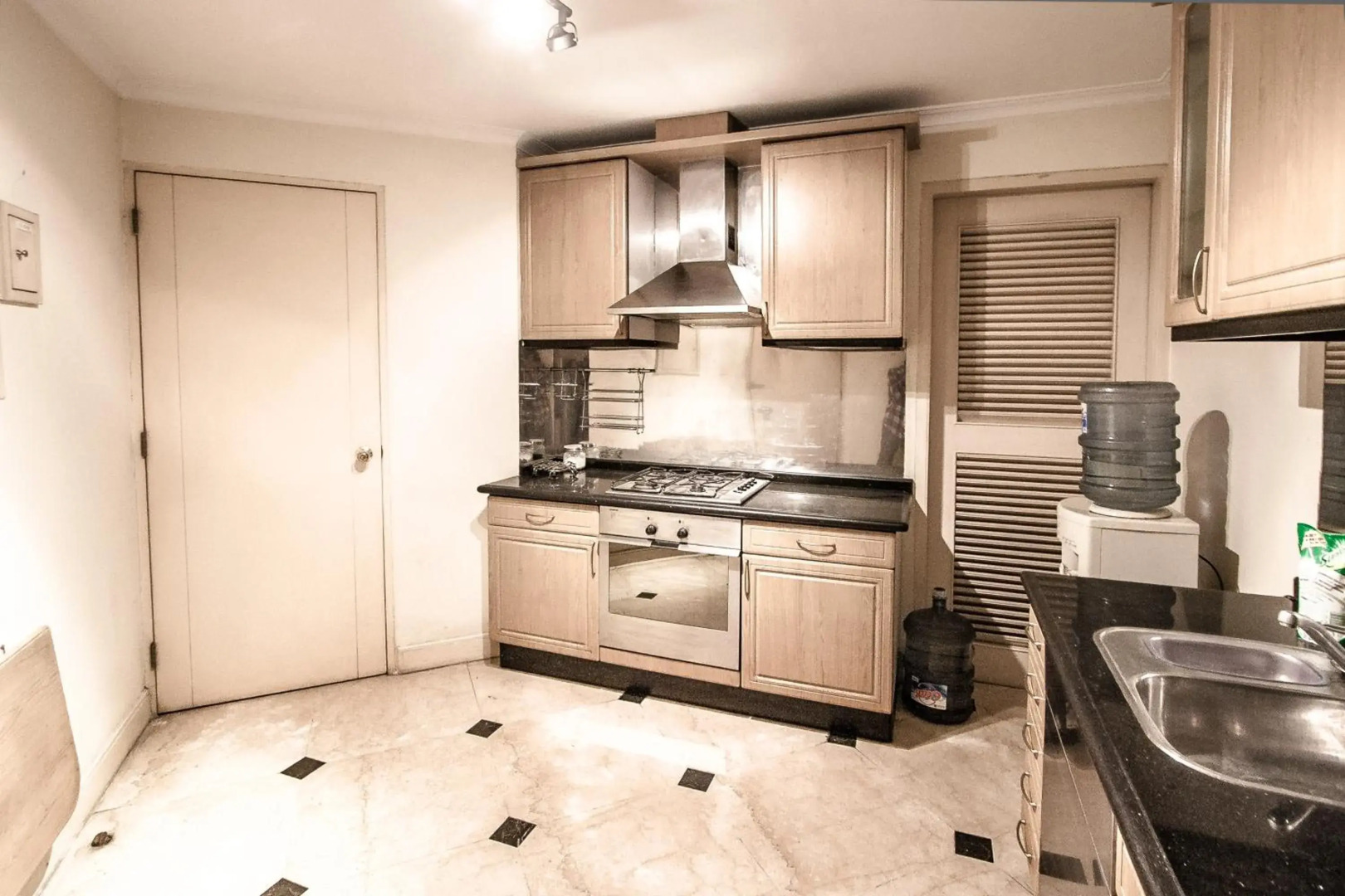 Batavia Hotel and Serviced Apartments