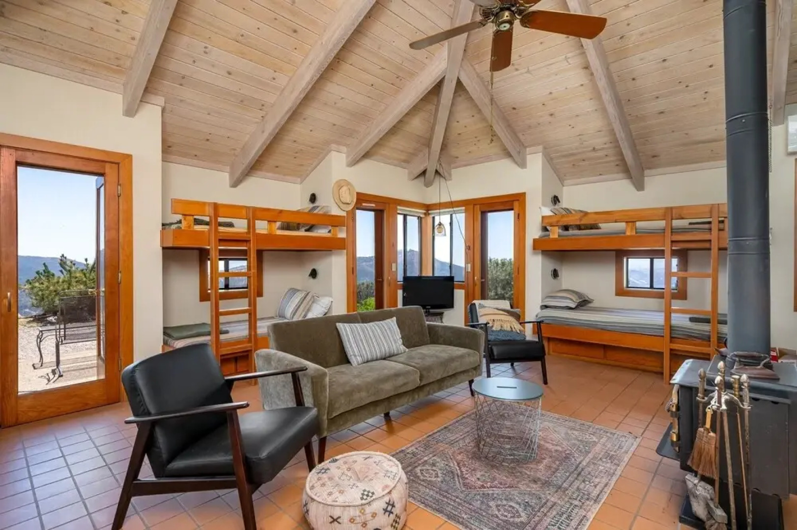 Priest Ranch - Peaceful Home With Pool 3 Bedroom Home