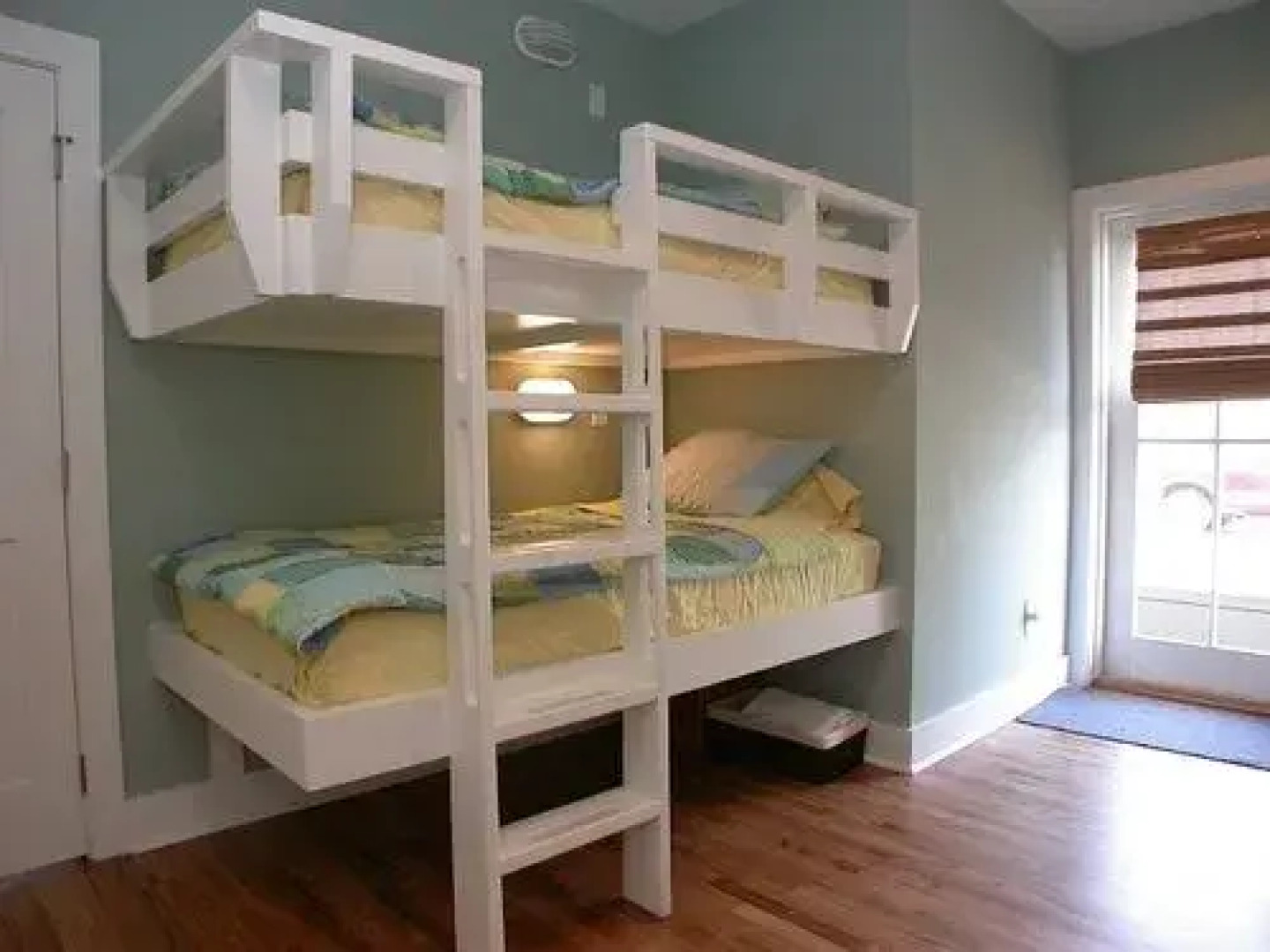 VM 4152 by RedAwning