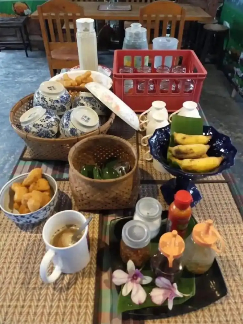 Metha Country View Homestay Singburi