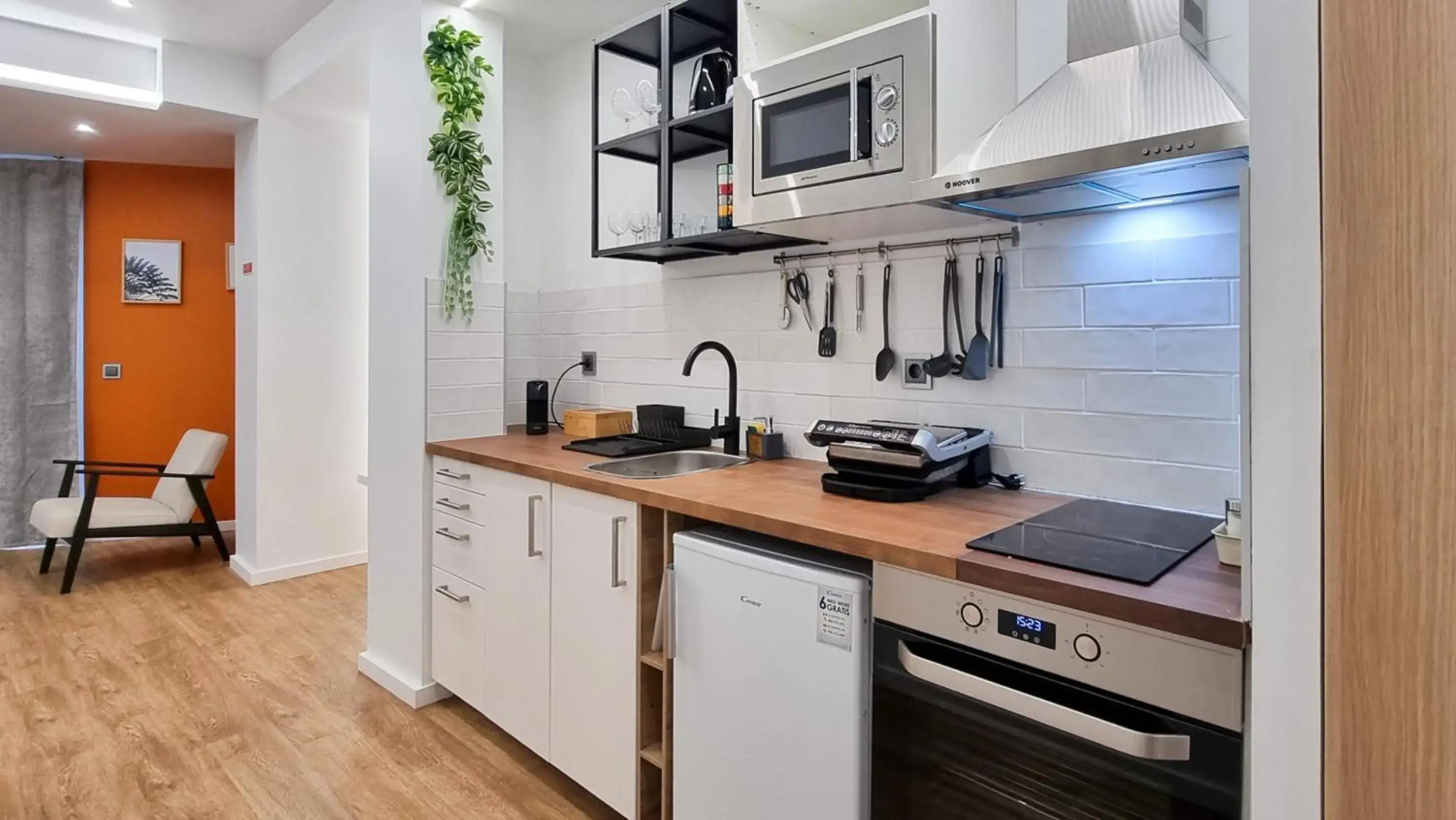 The Jolie Apartments - by the Ocean