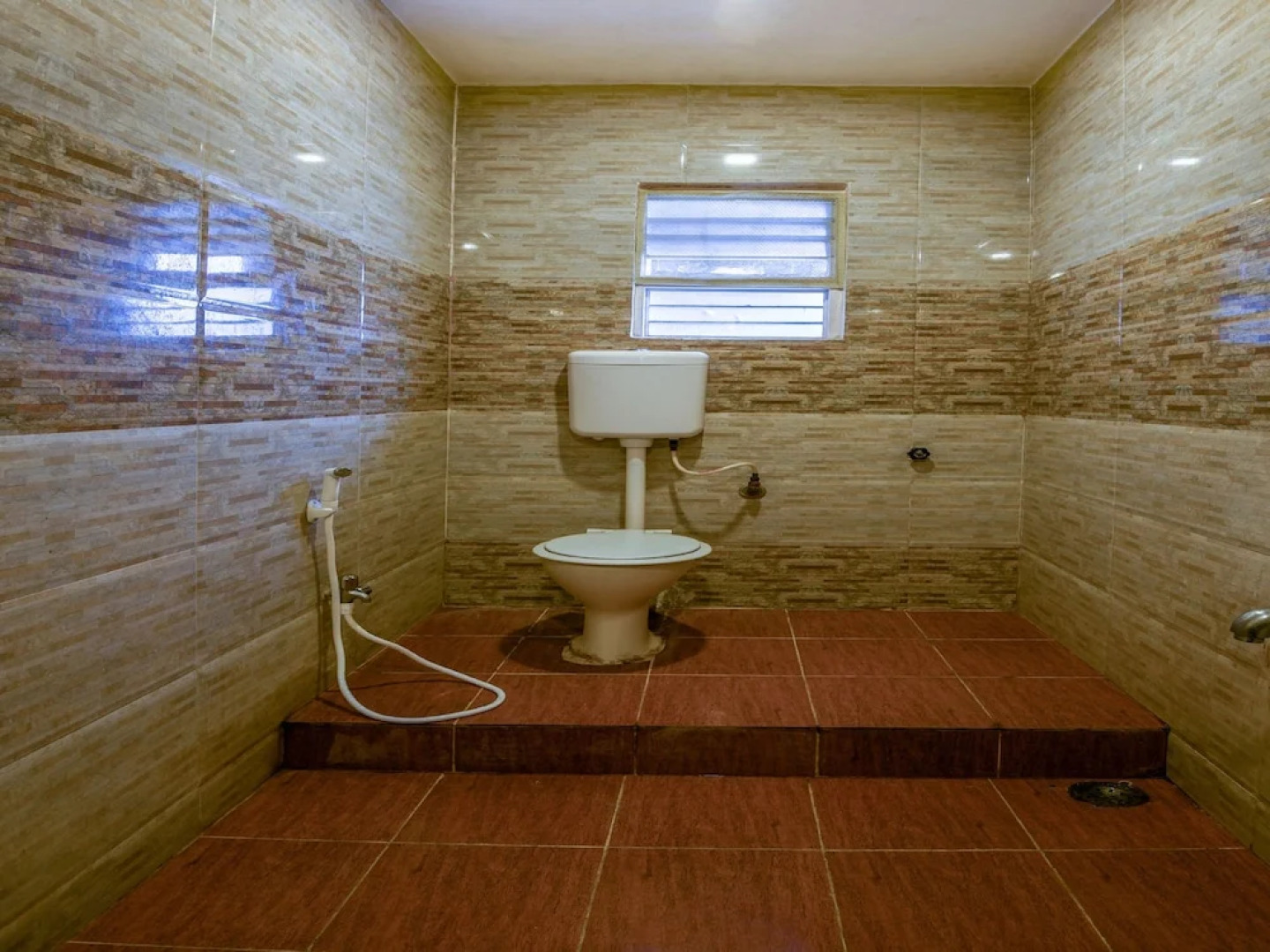 OYO 15199 Hotel Shree Maya