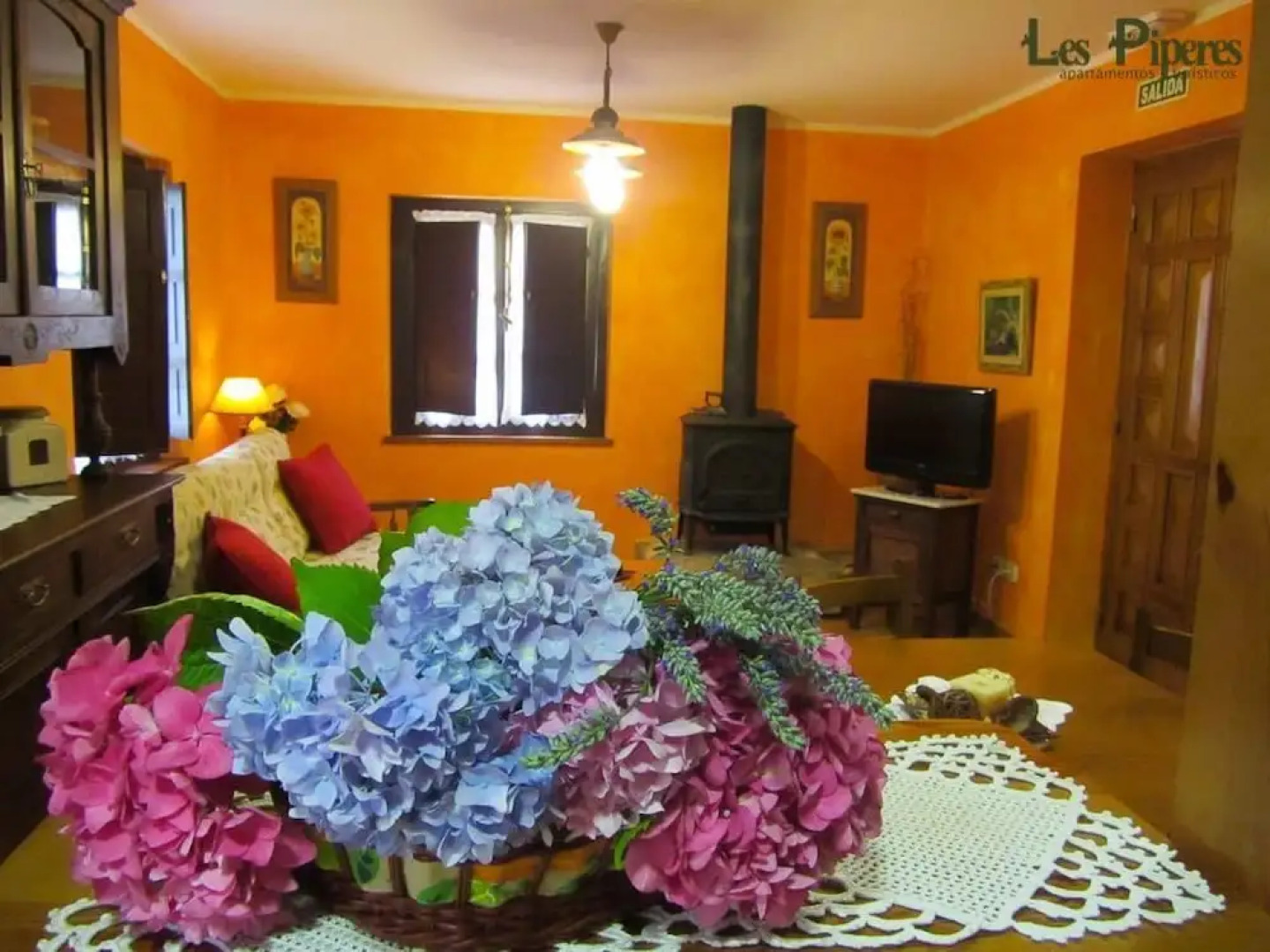 Apartamentos Turísticos Les Piperes