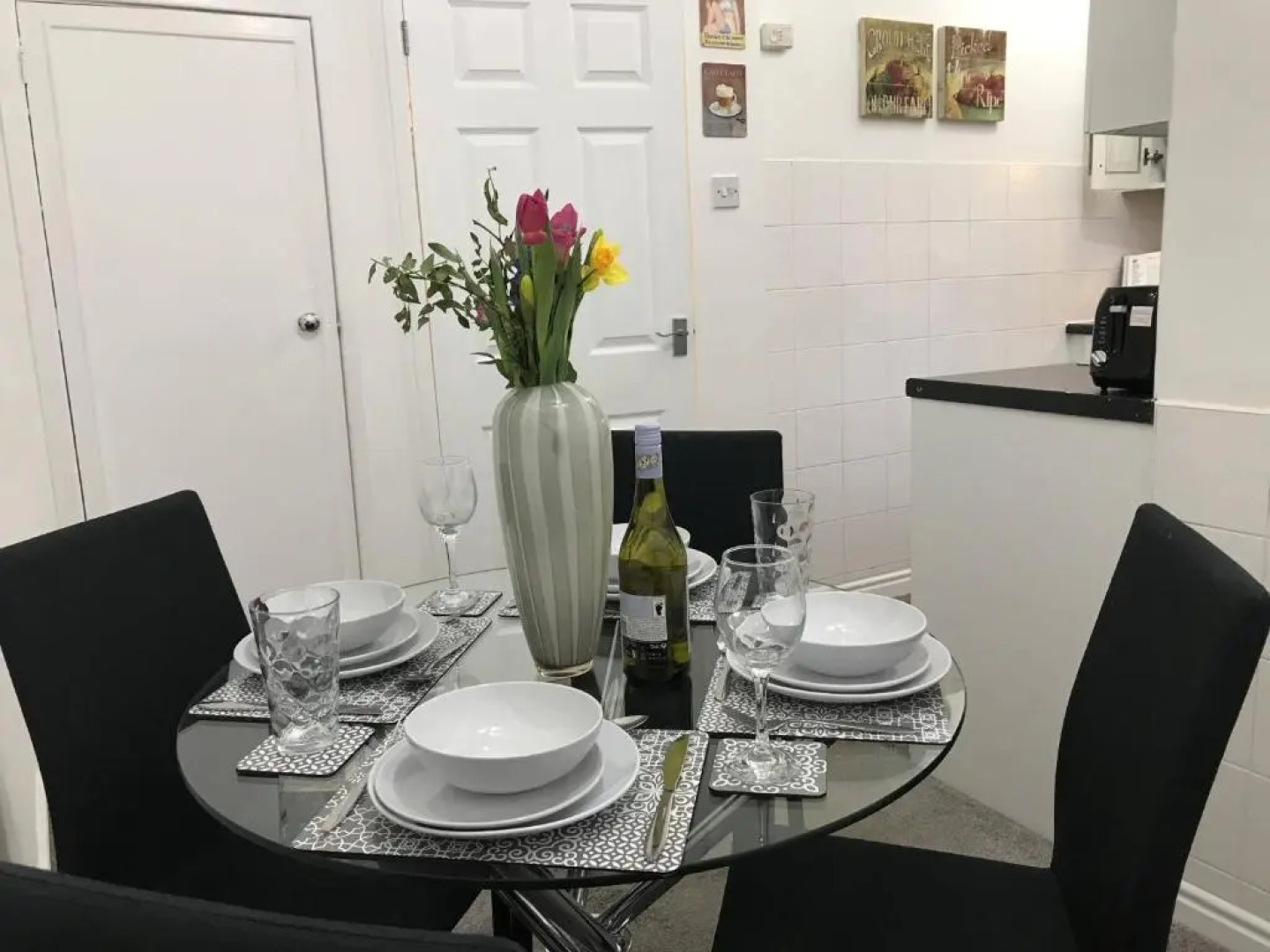 Cosy 2-bedroom House in Widnes Sleeps 4