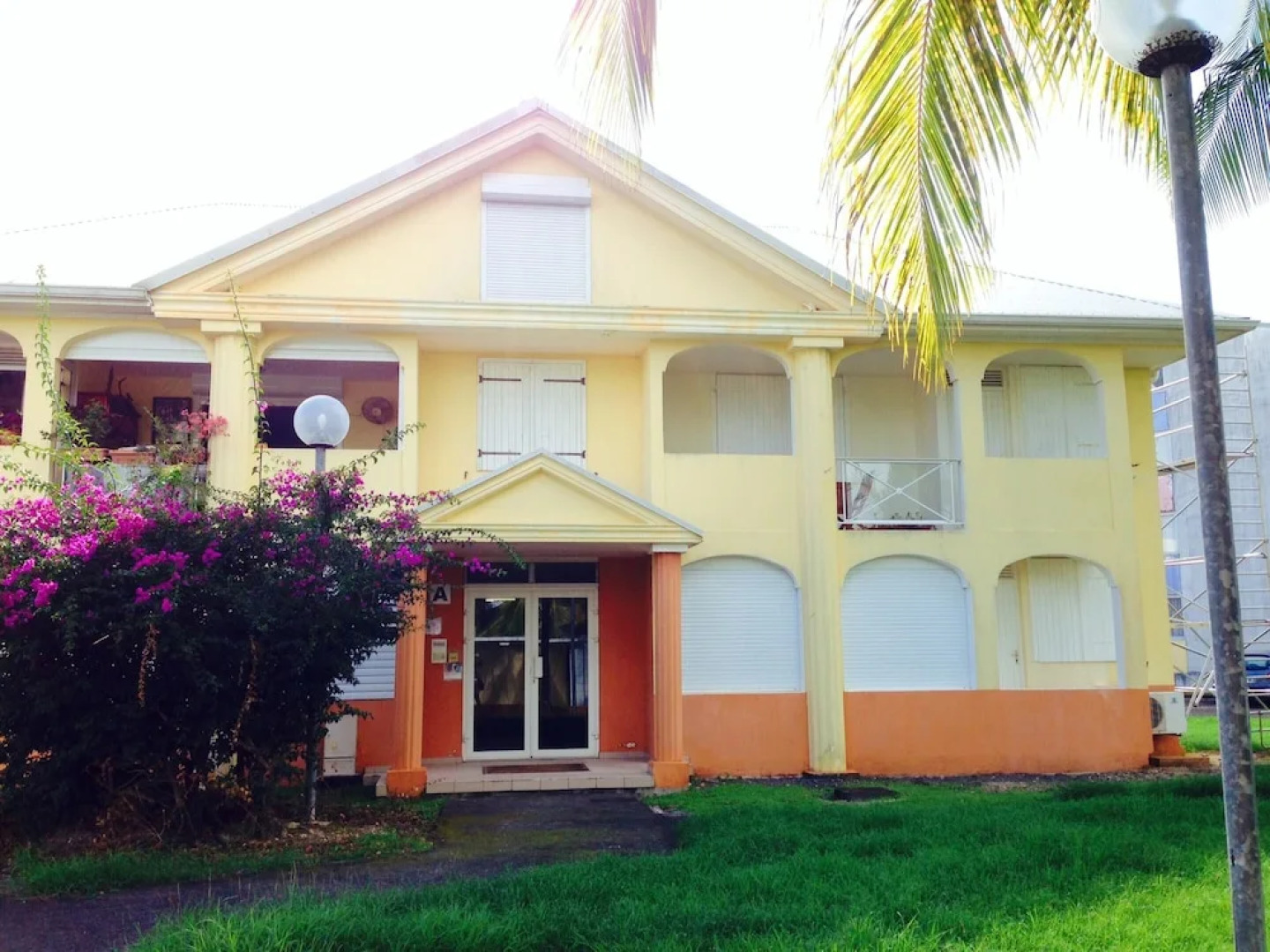 Apartment With one Bedroom in Le Gosier, With Enclosed Garden and Wifi