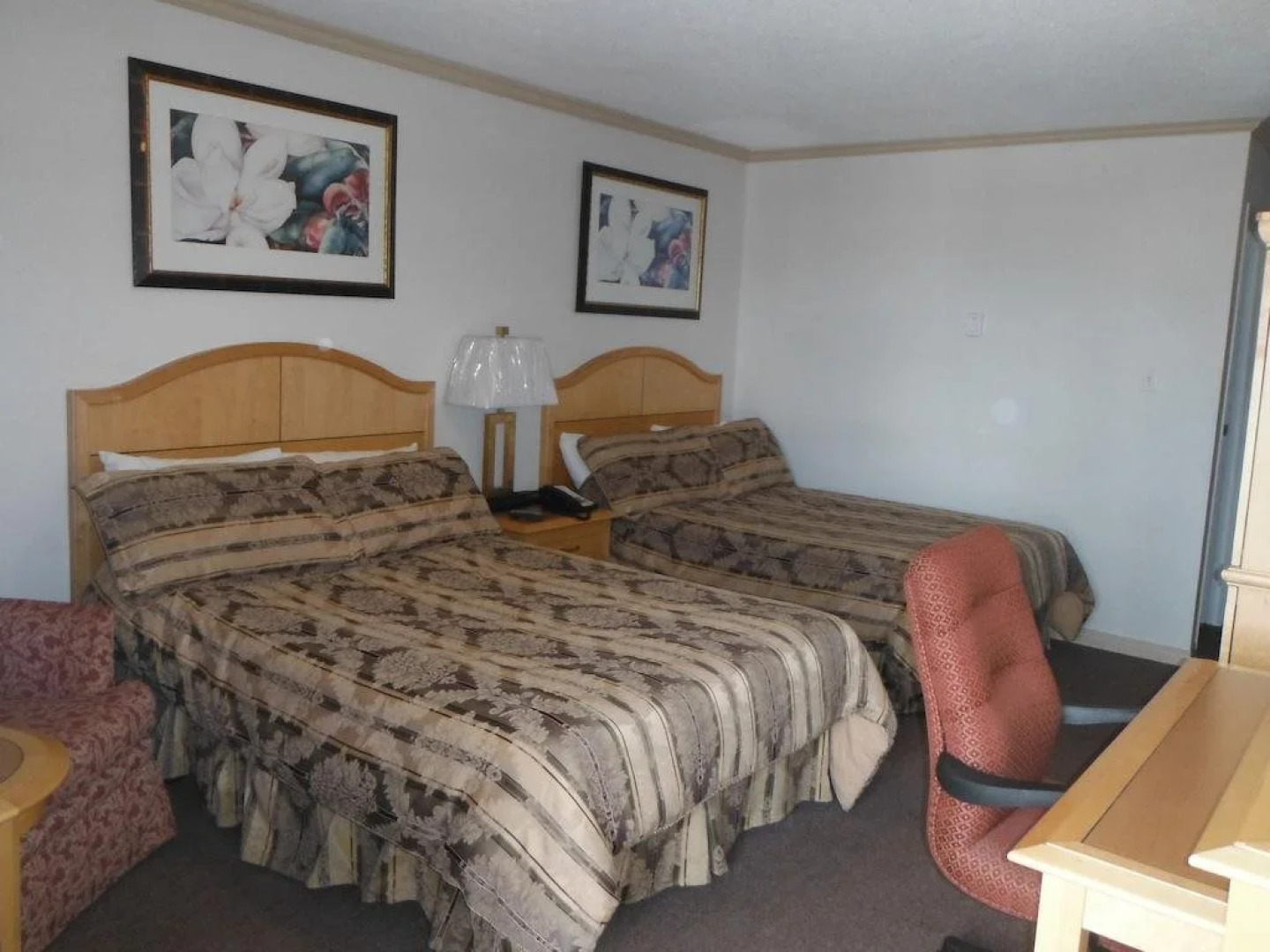Tumbler Ridge Inn