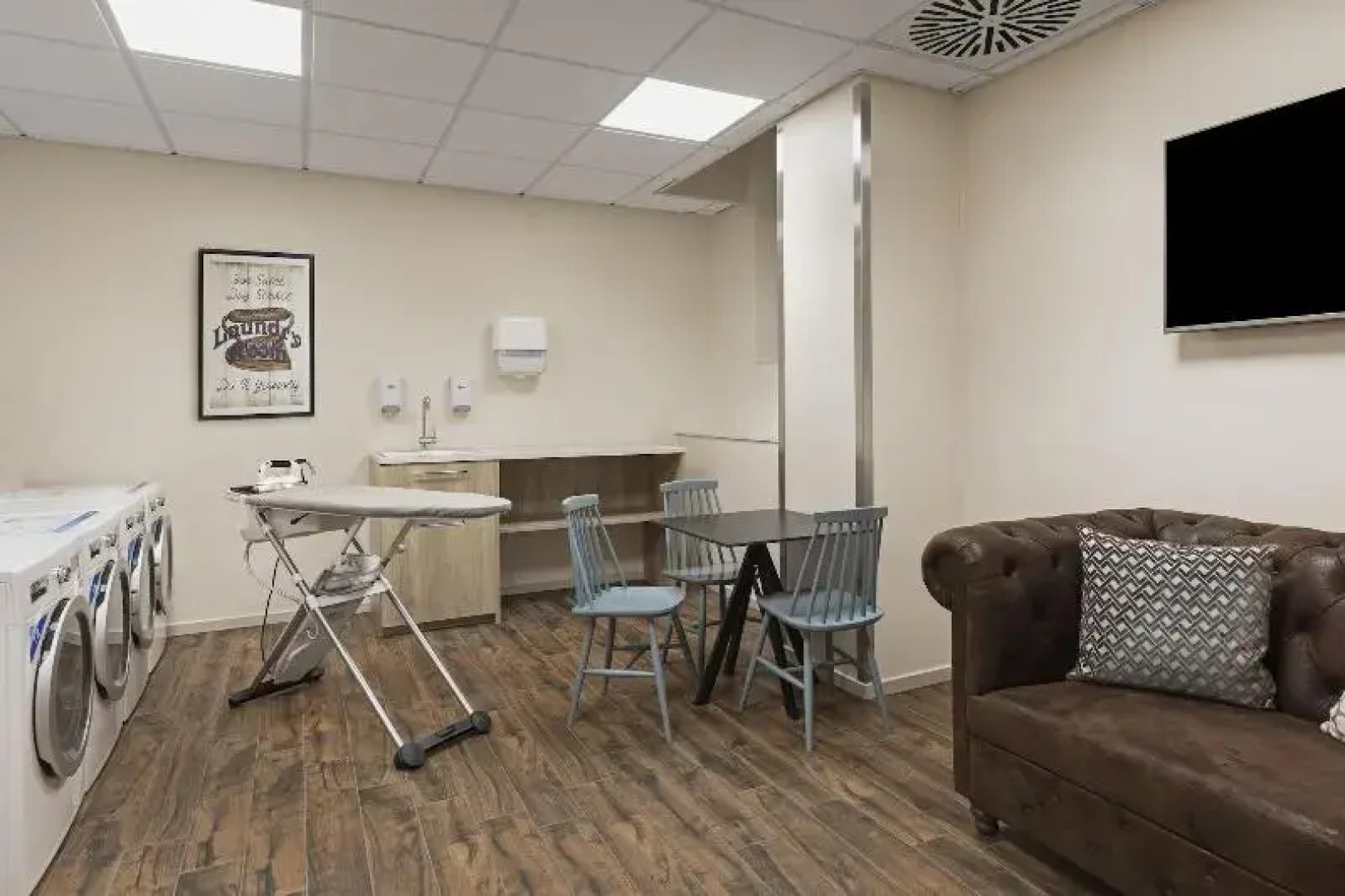 Stellaris Apartment Hotel