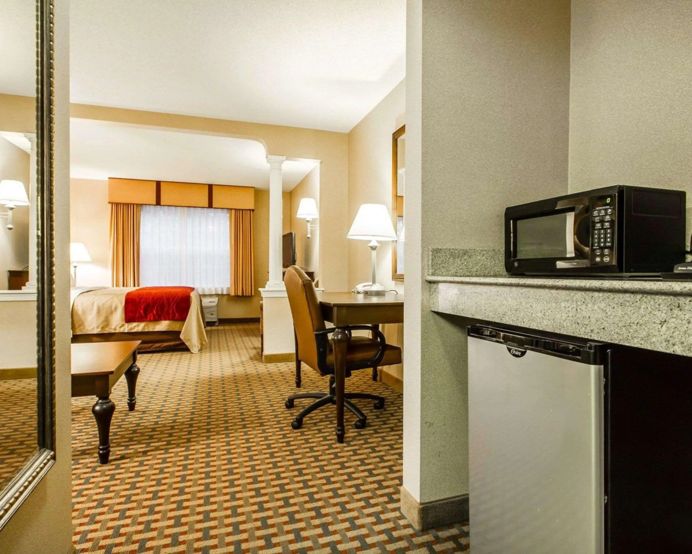 Comfort Inn & Suites Scarborough - Portland
