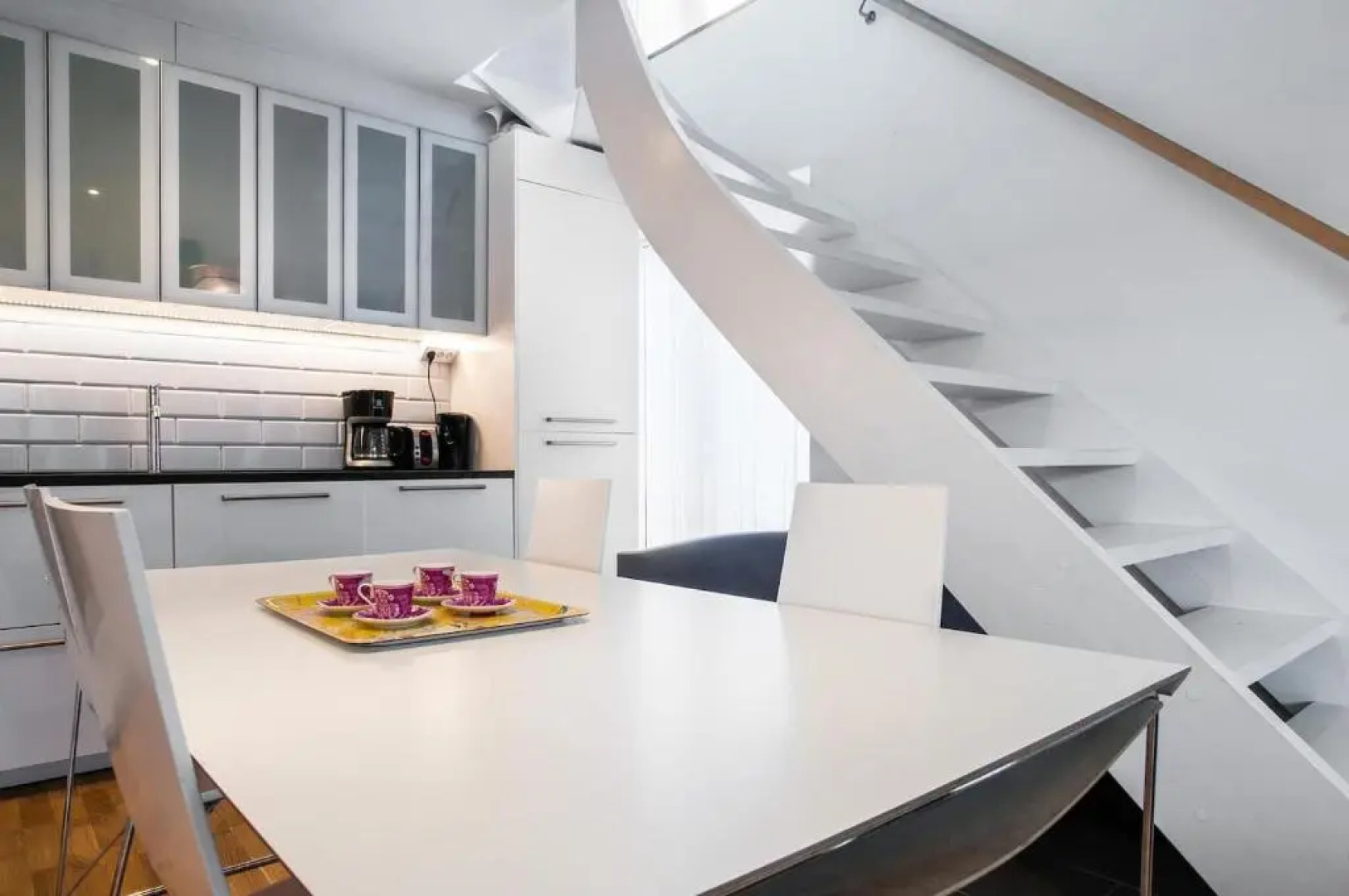 townhouse on Arlanda Stockholm metro line - easy checkin