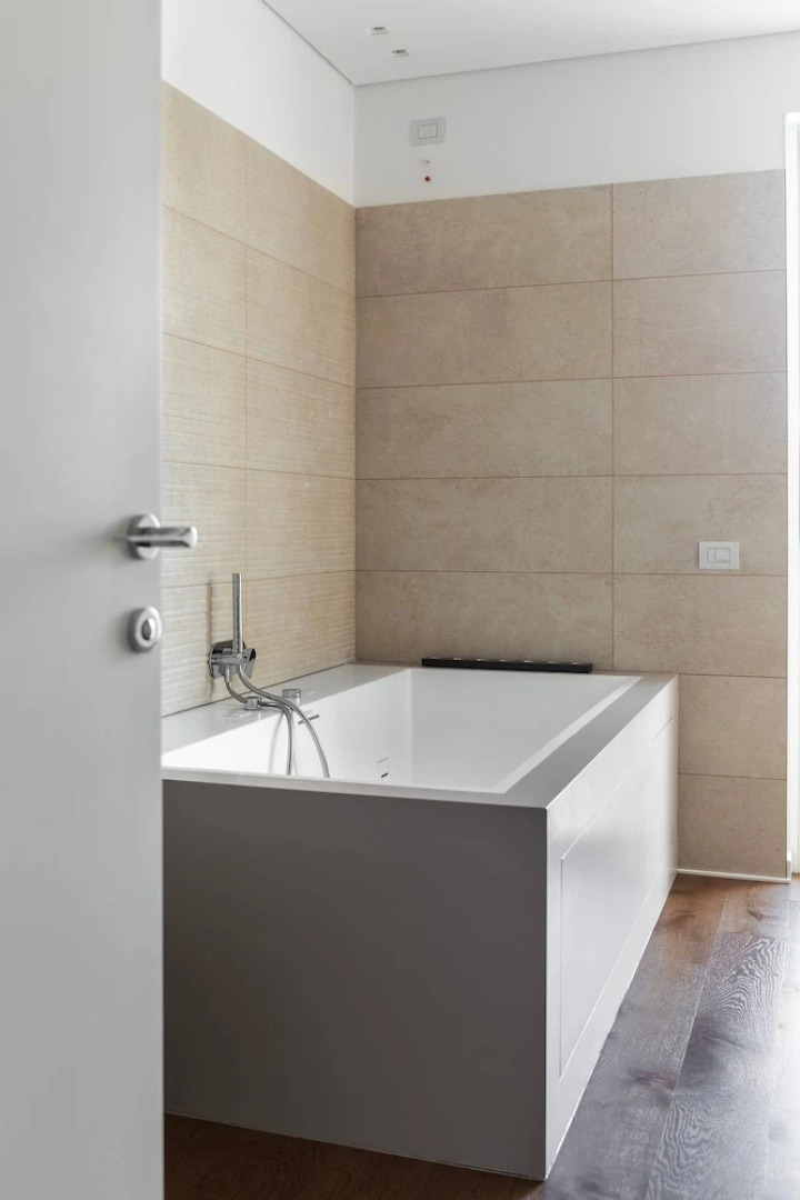 Como Luxury Lake View Spa