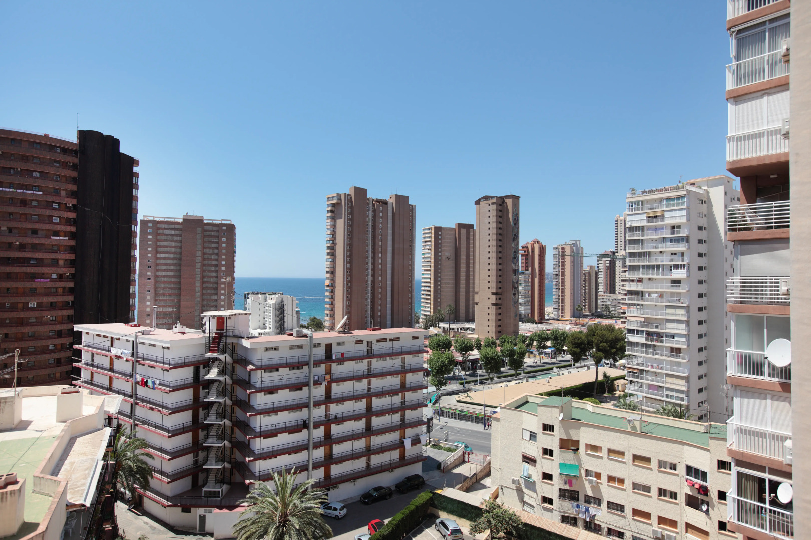 Dynastic Rooms Apartments