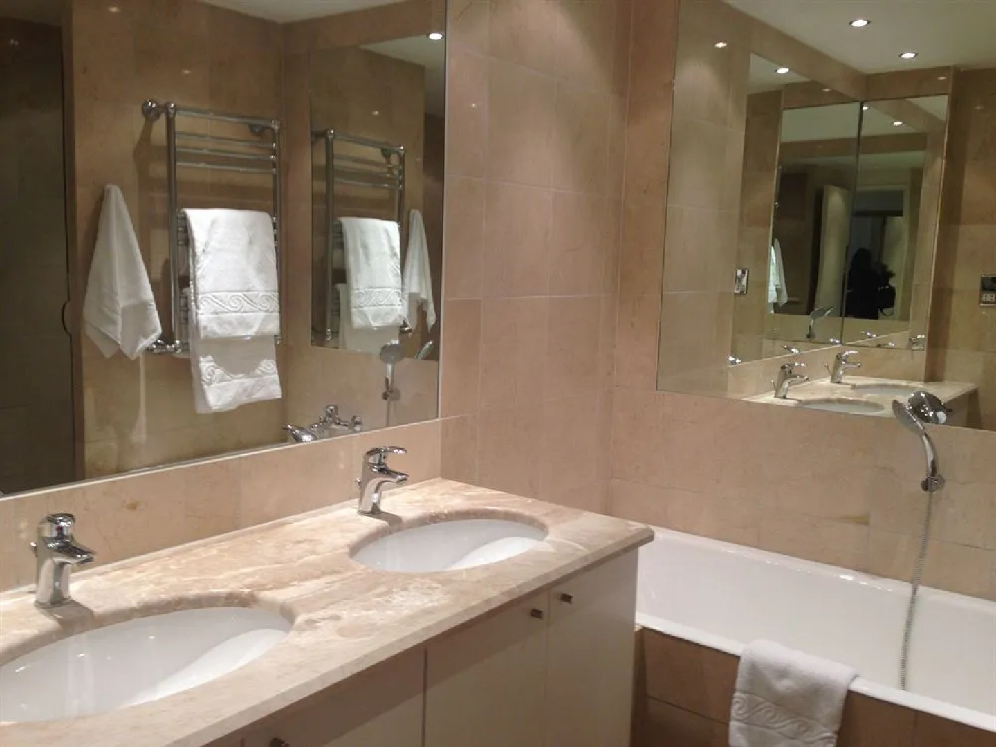 Morgan Lodge - Eaton House