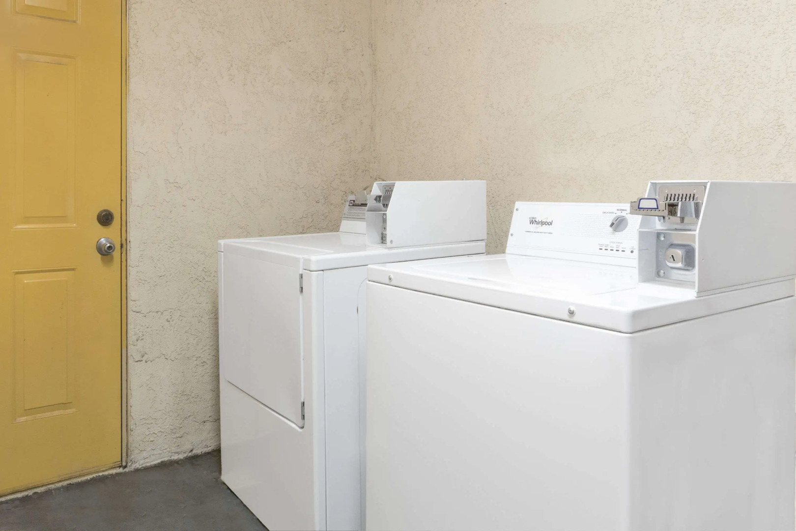 Days Inn by Wyndham Kingman West