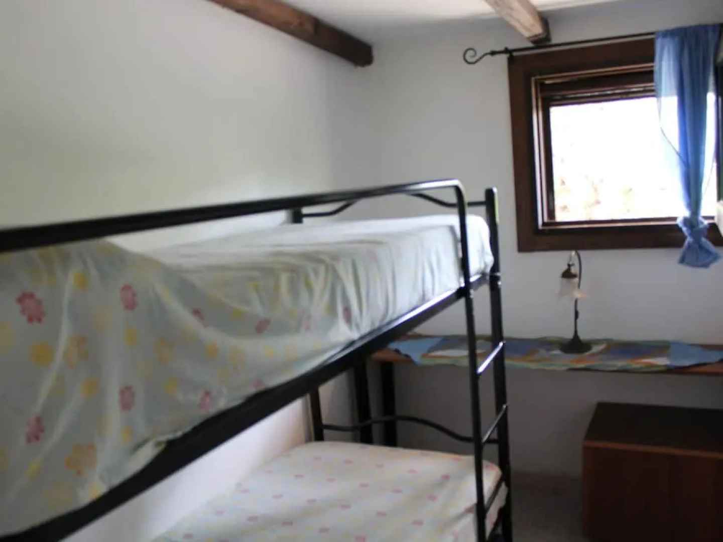 Secluded Holiday Home in Matino With Swimming Pool